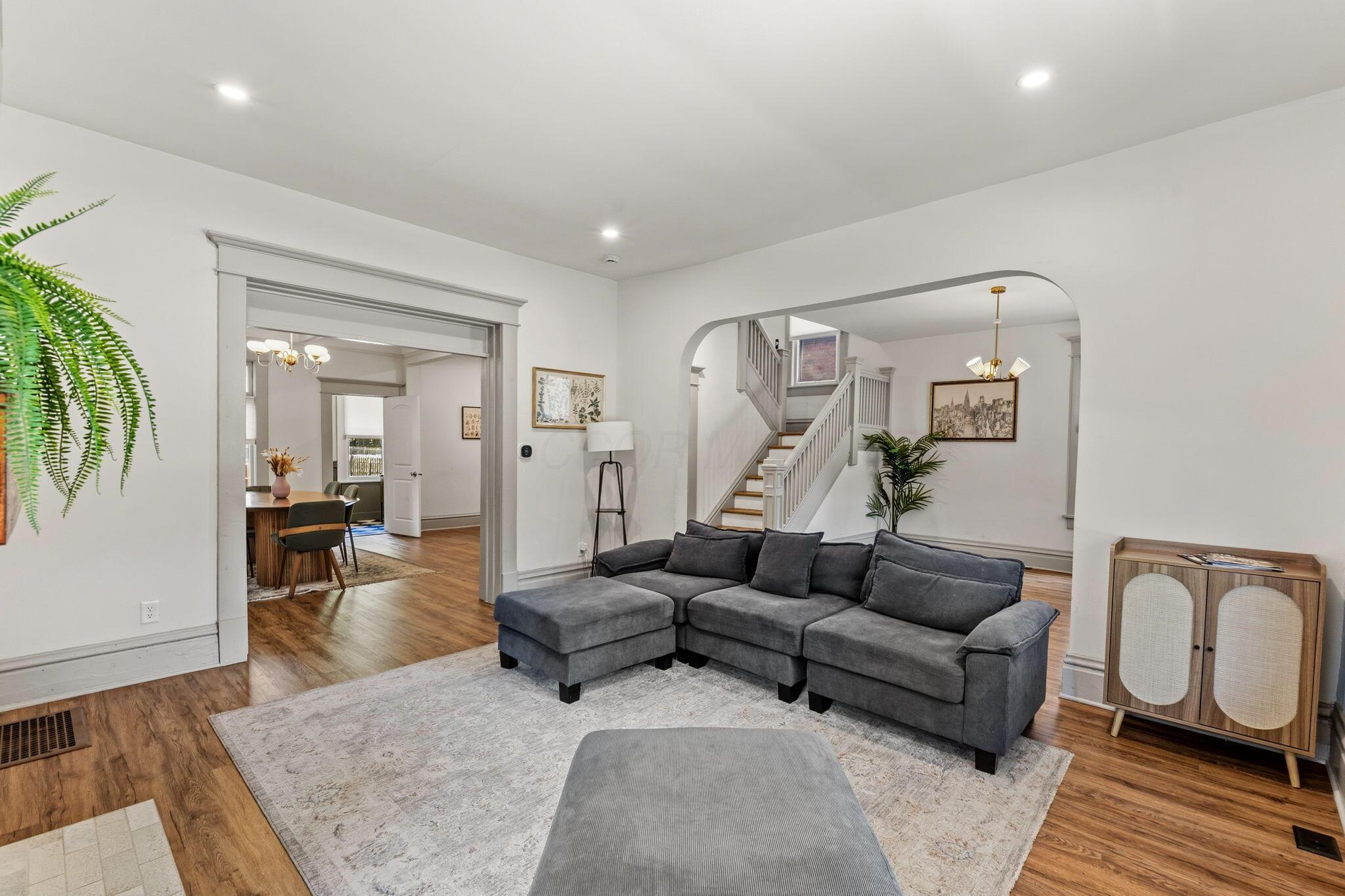 1698 Bryden Road Property Photo 7