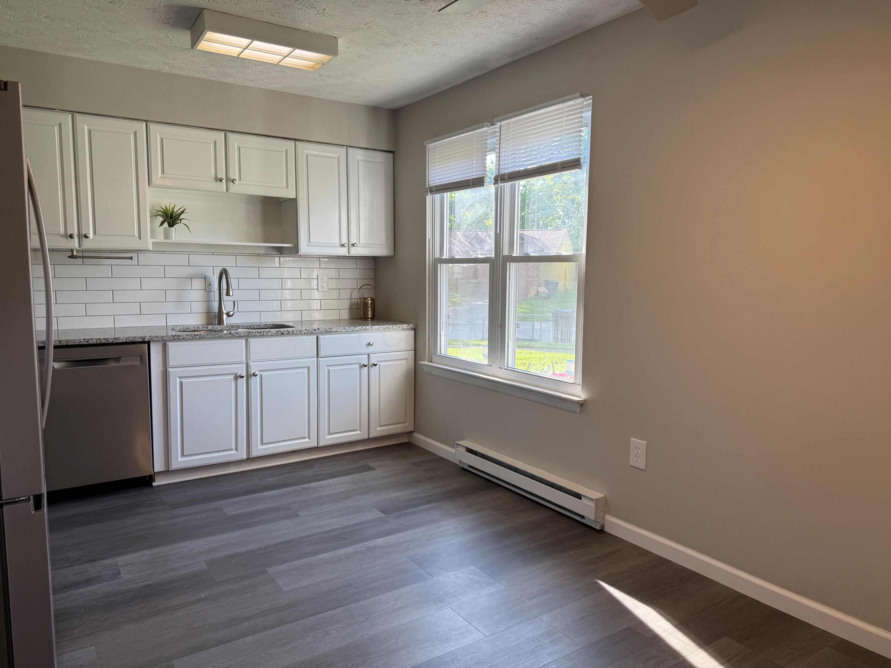 5423 Adderley Avenue Property Photo 7