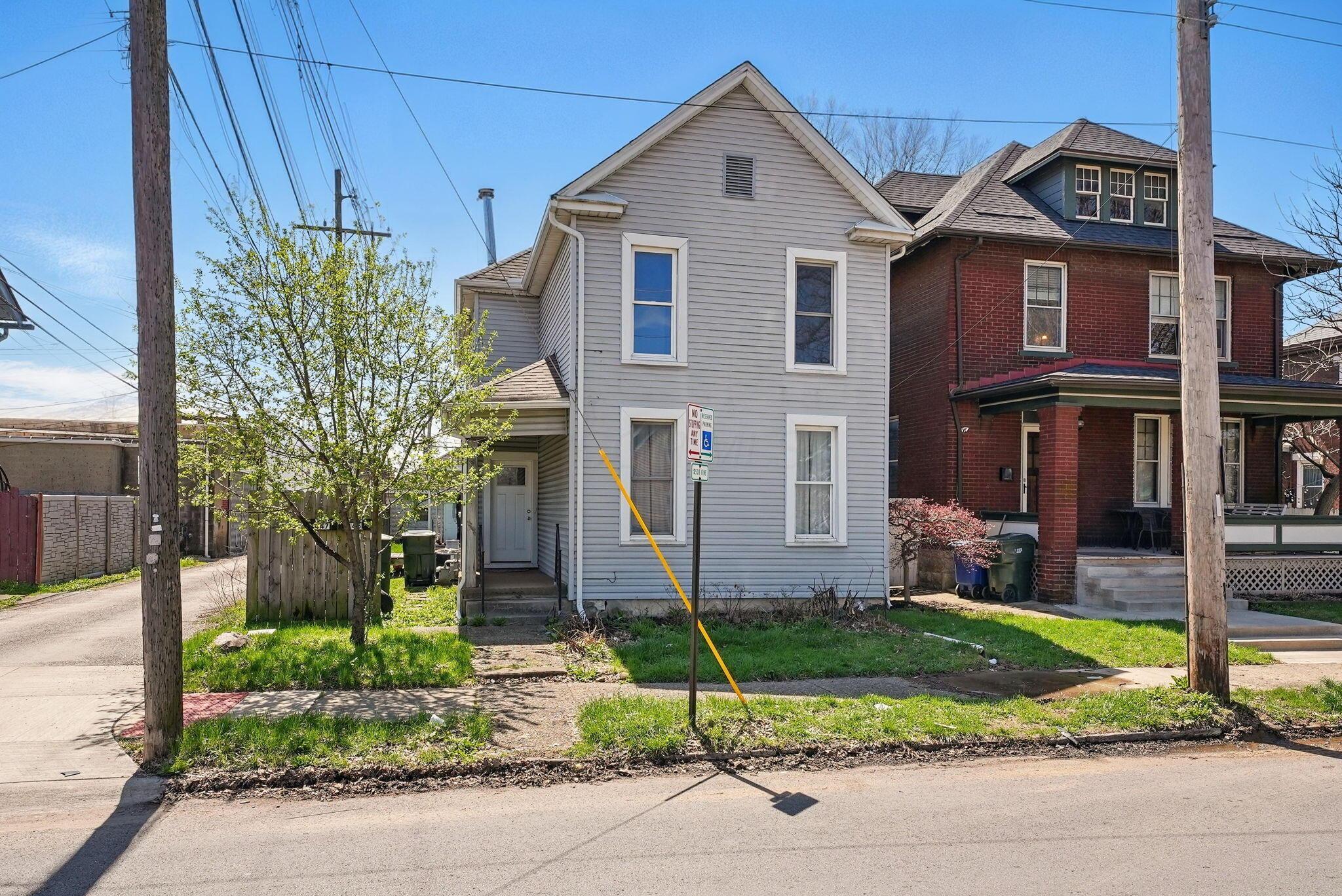 445-447 Thurman Avenue Property Photo 2