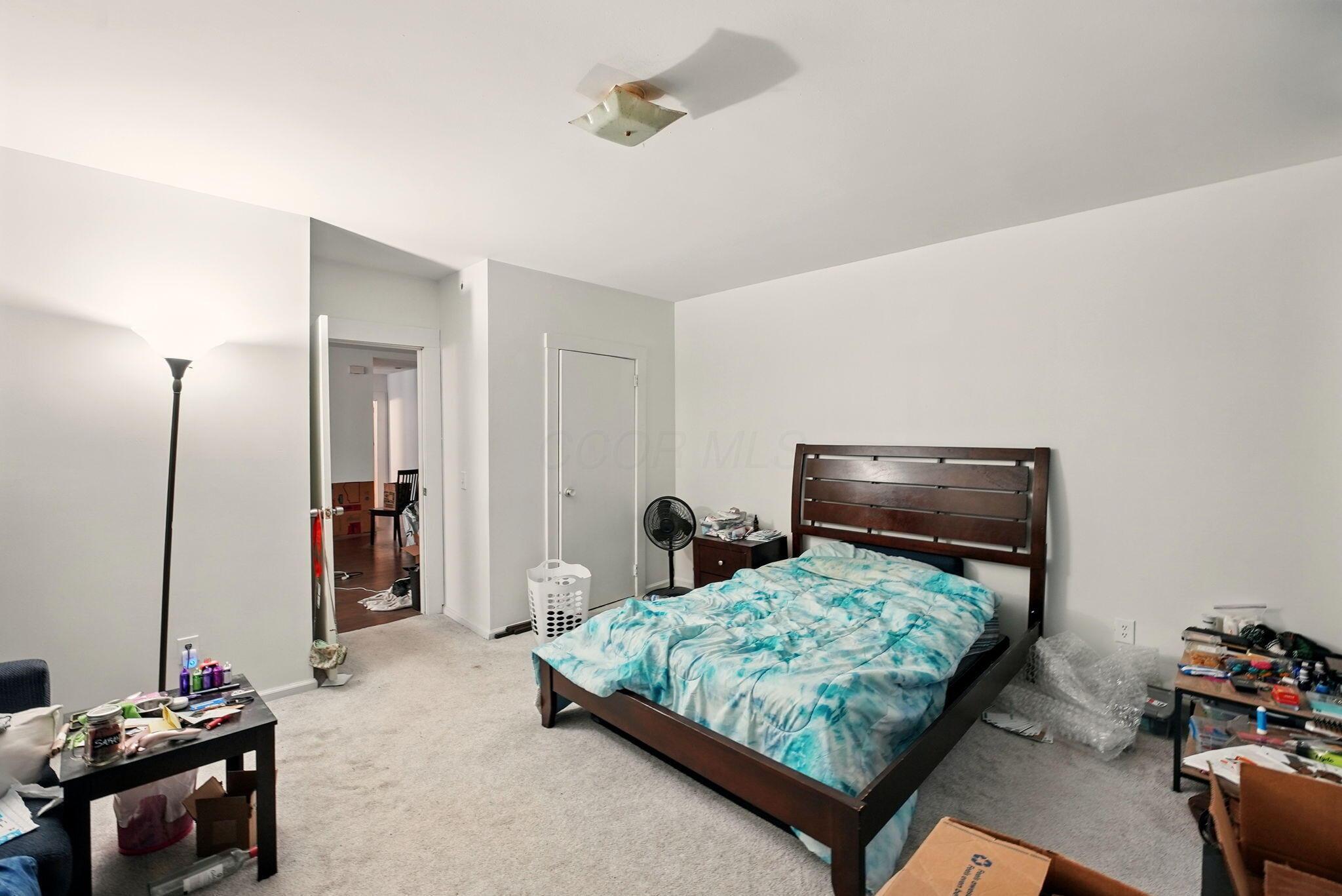445-447 Thurman Avenue Property Photo 7