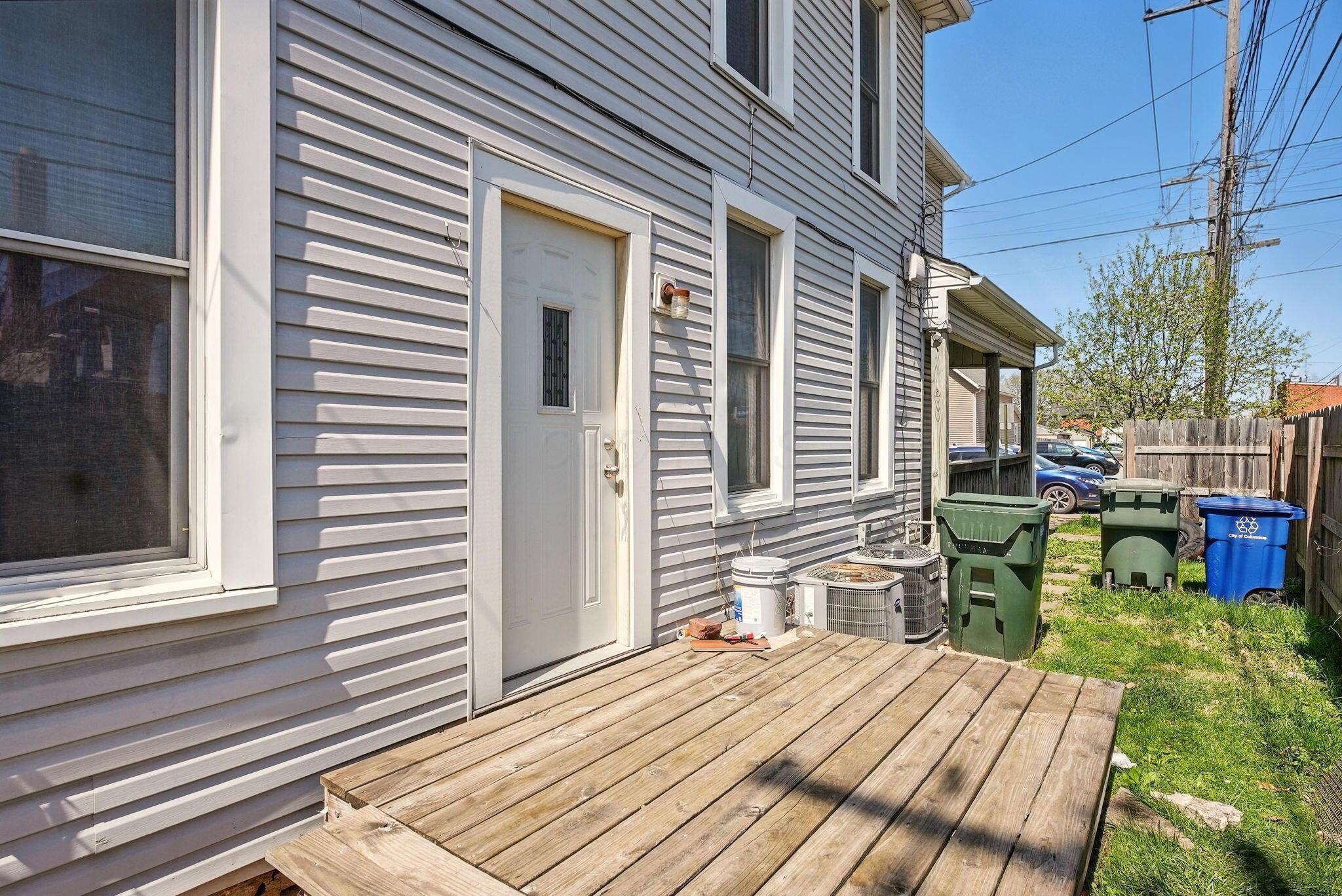 445-447 Thurman Avenue Property Photo 12