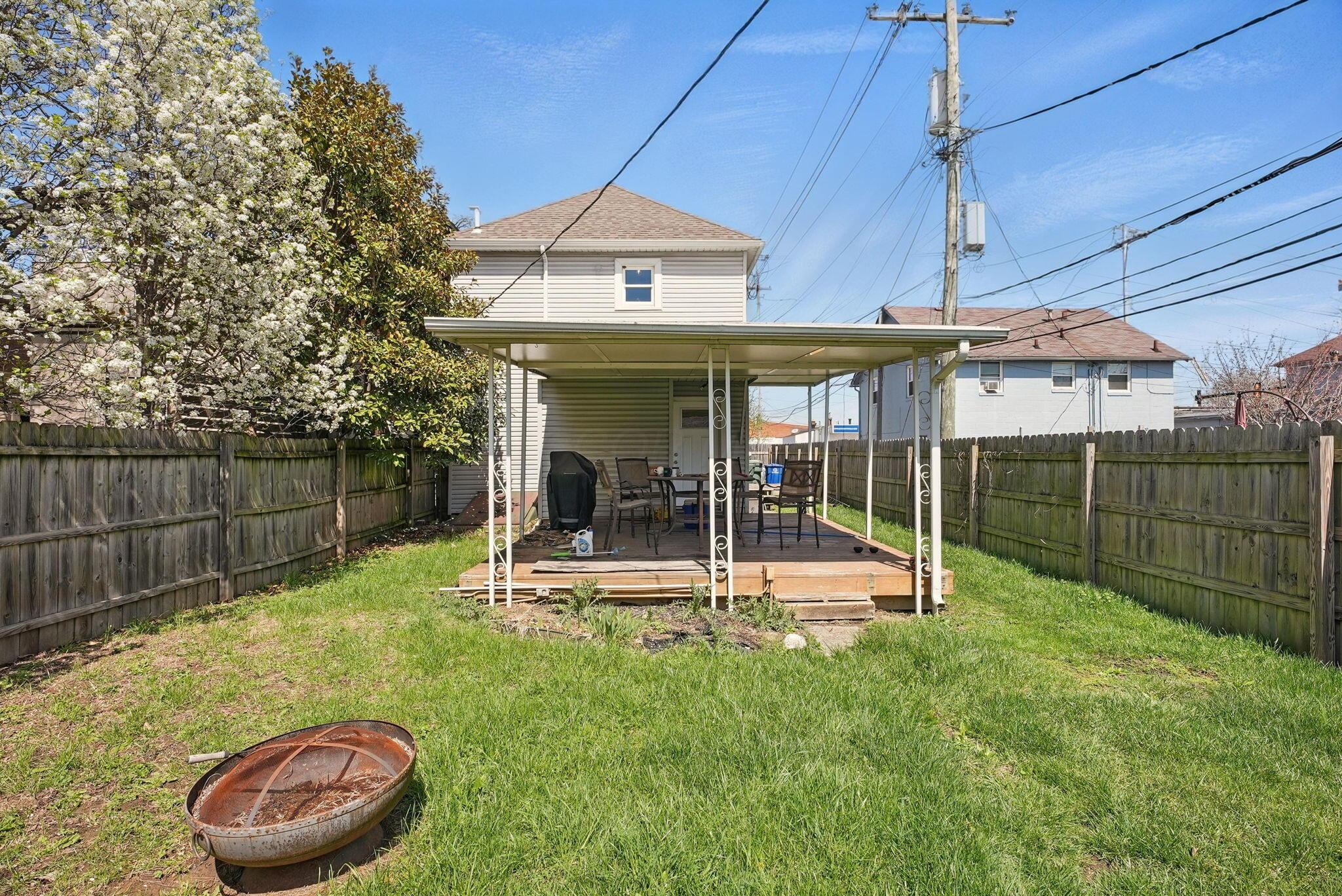 445-447 Thurman Avenue Property Photo 30
