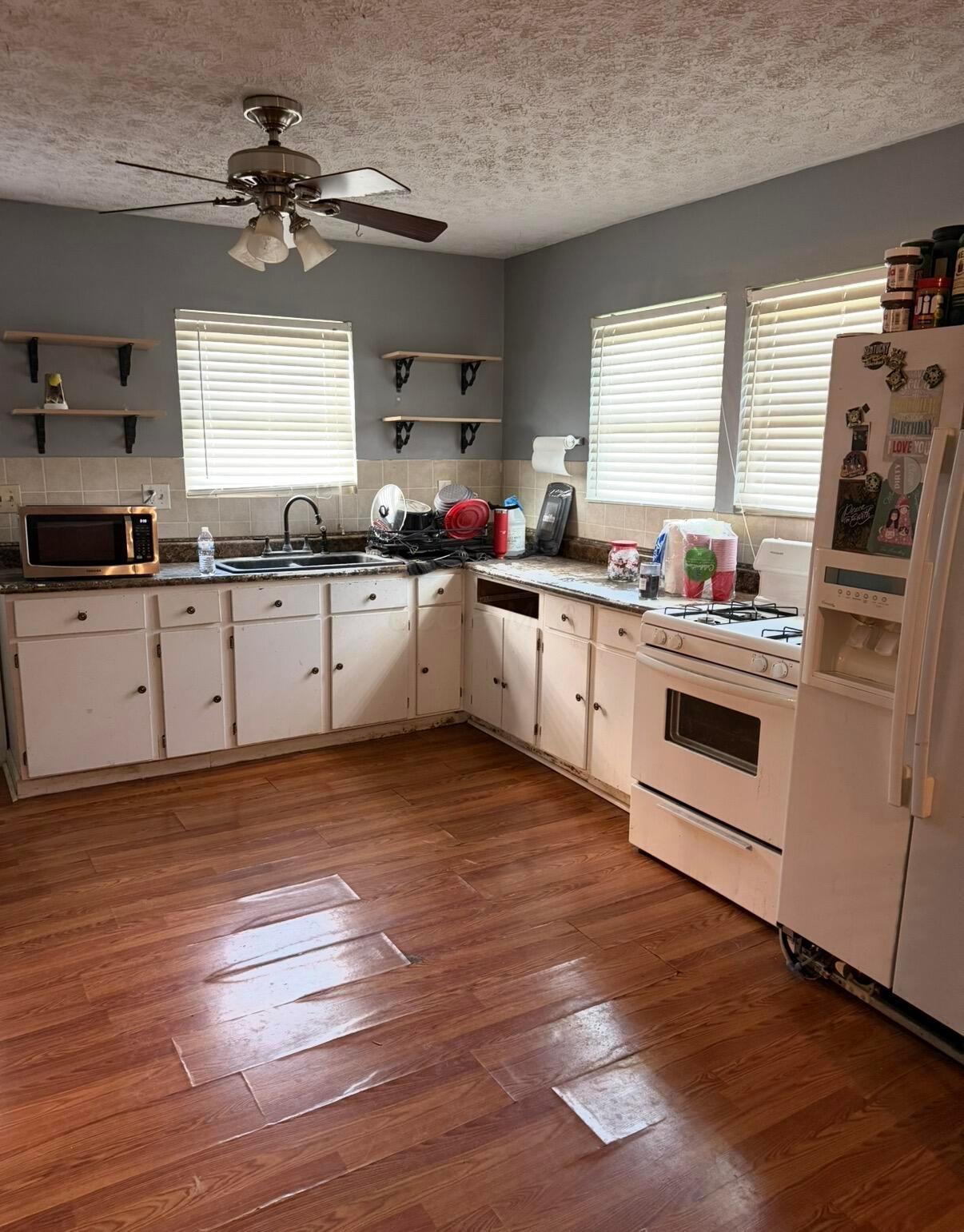 1060 Hilock Road Property Photo 3