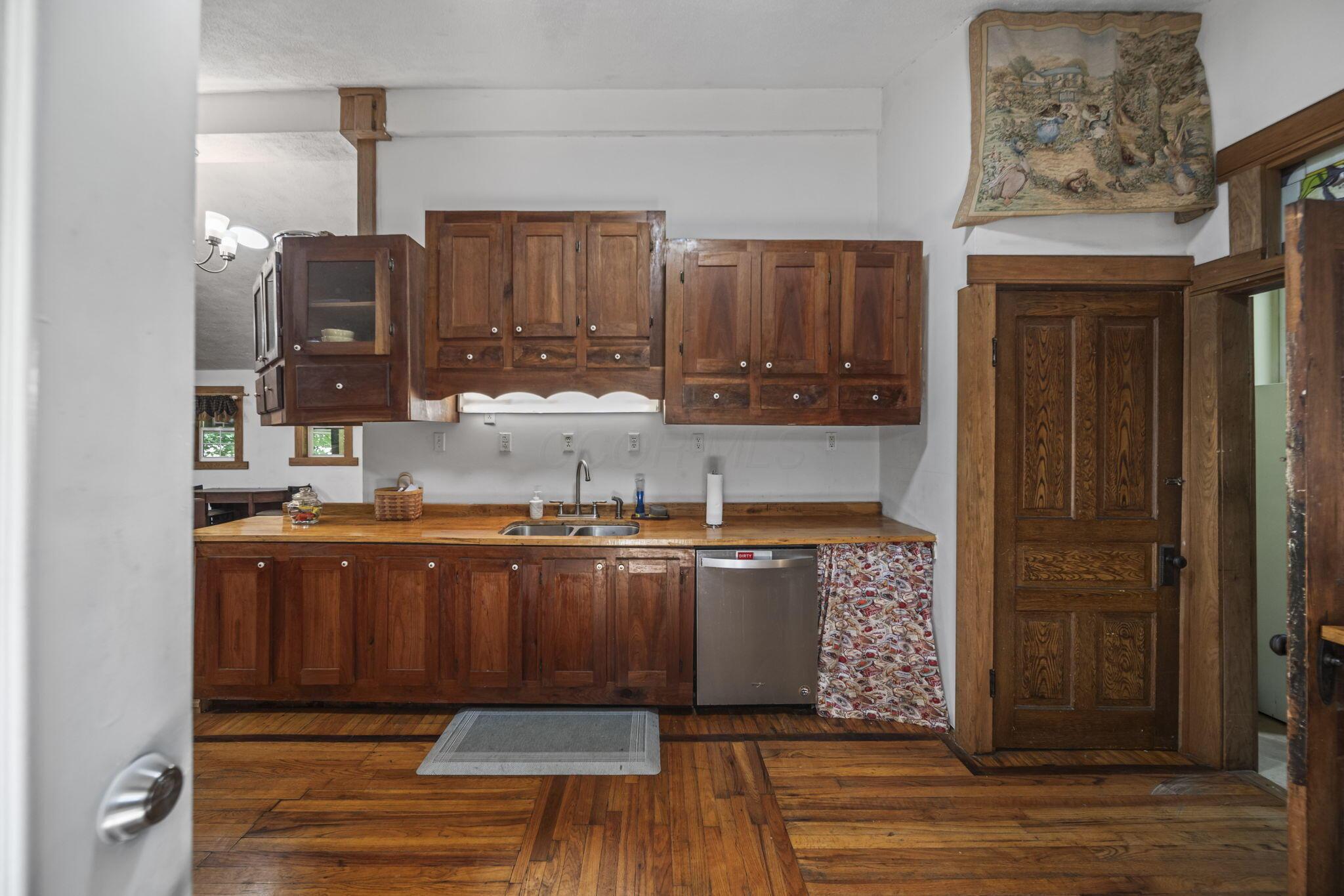 3758 Moriah Road Property Photo 4