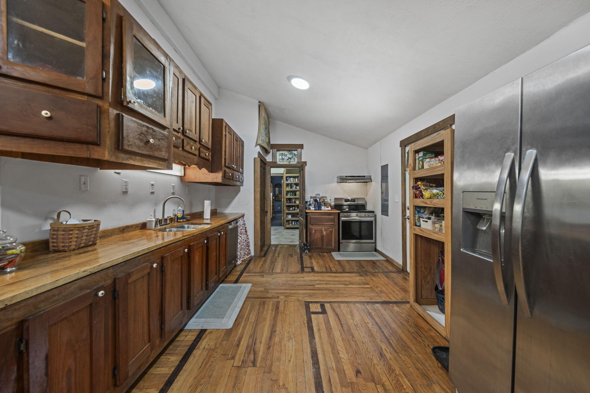 3758 Moriah Road Property Photo 8