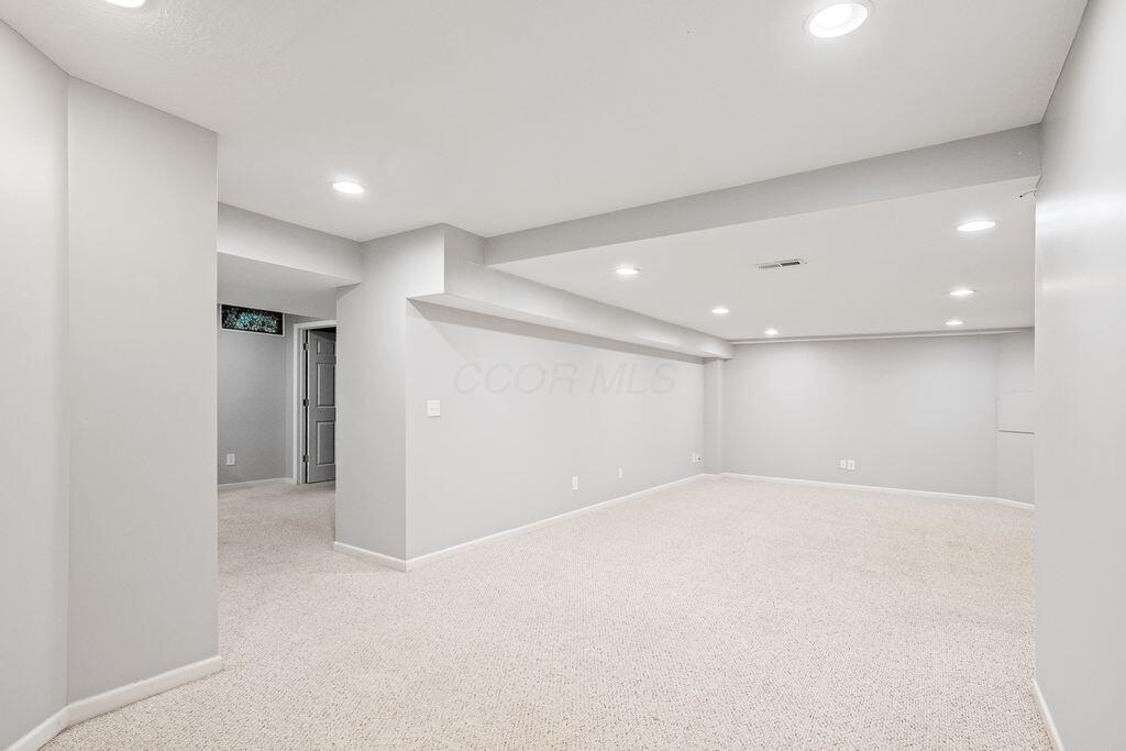 266 Oakham Court Property Photo 27