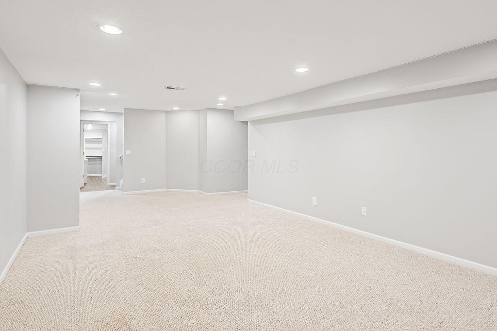 266 Oakham Court Property Photo 29