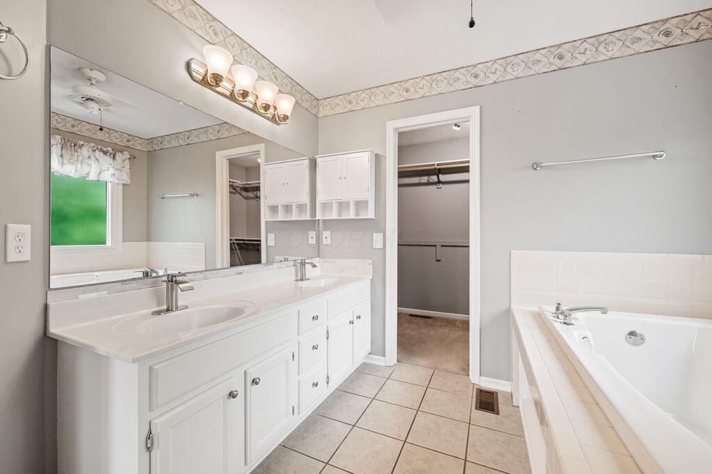 266 Oakham Court Property Photo 42
