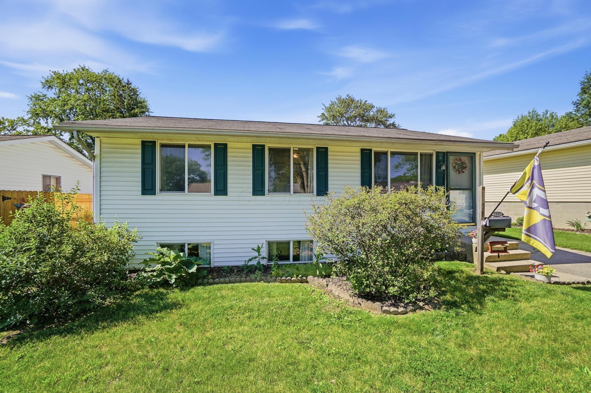 2093 Tupsfield Road Property Photo 3
