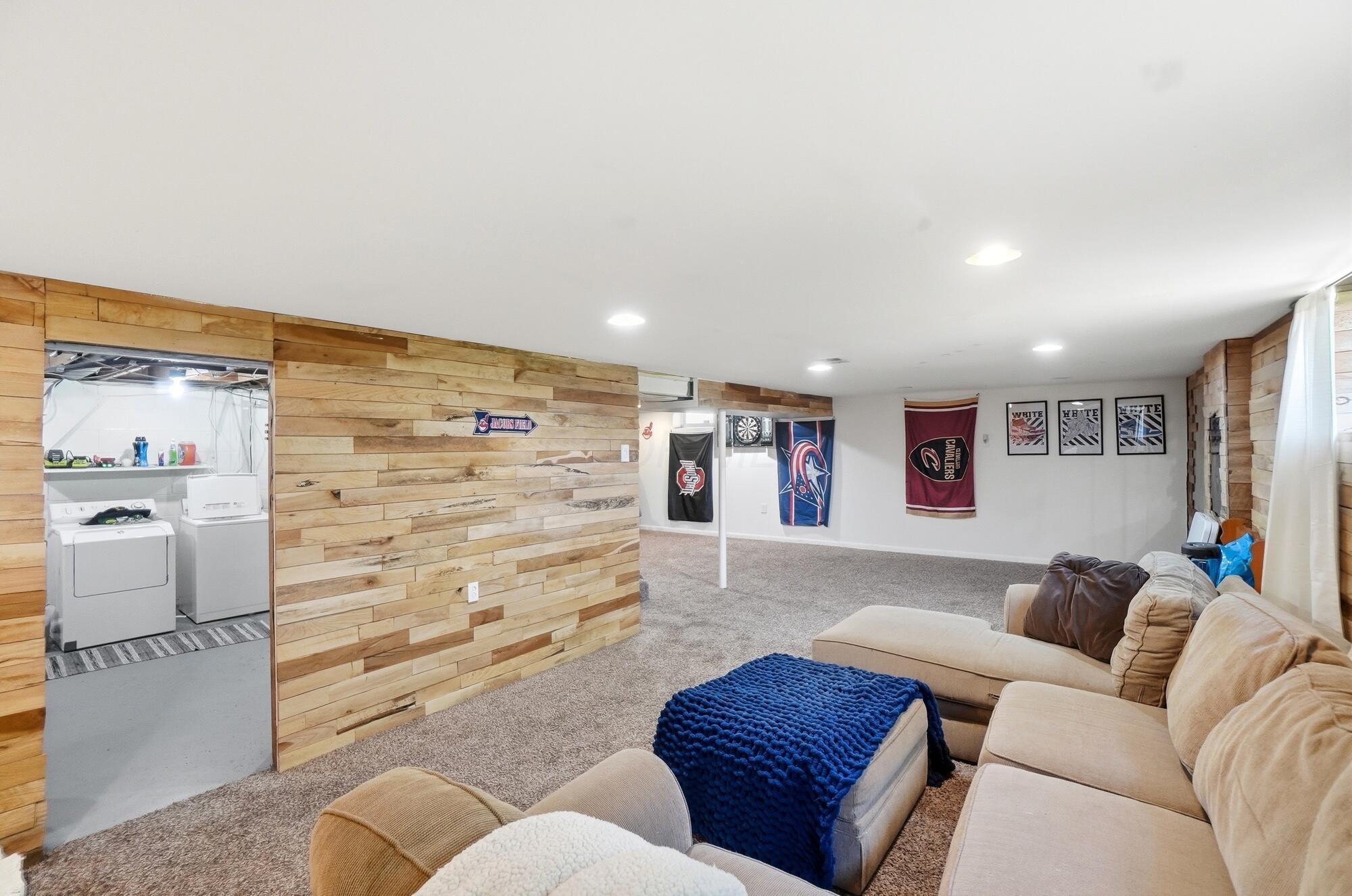2093 Tupsfield Road Property Photo 25