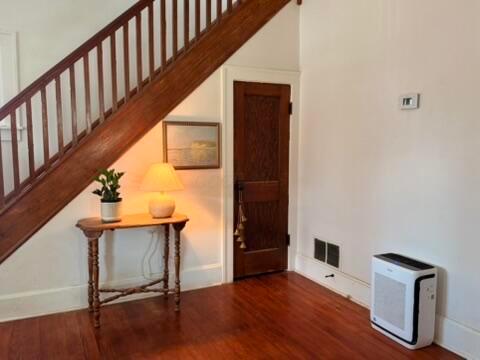 1245 E Chestnut Street Property Photo 10