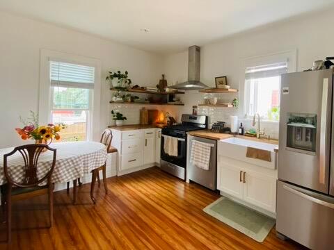 1245 E Chestnut Street Property Photo 13