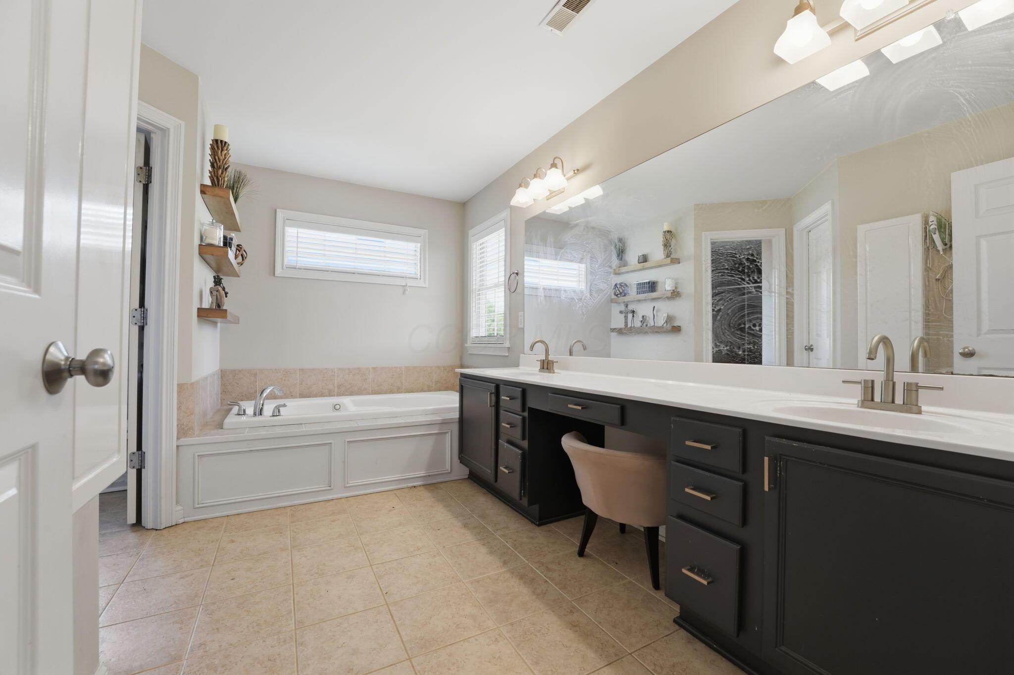 58 Belz Warner Boulevard Property Photo 32