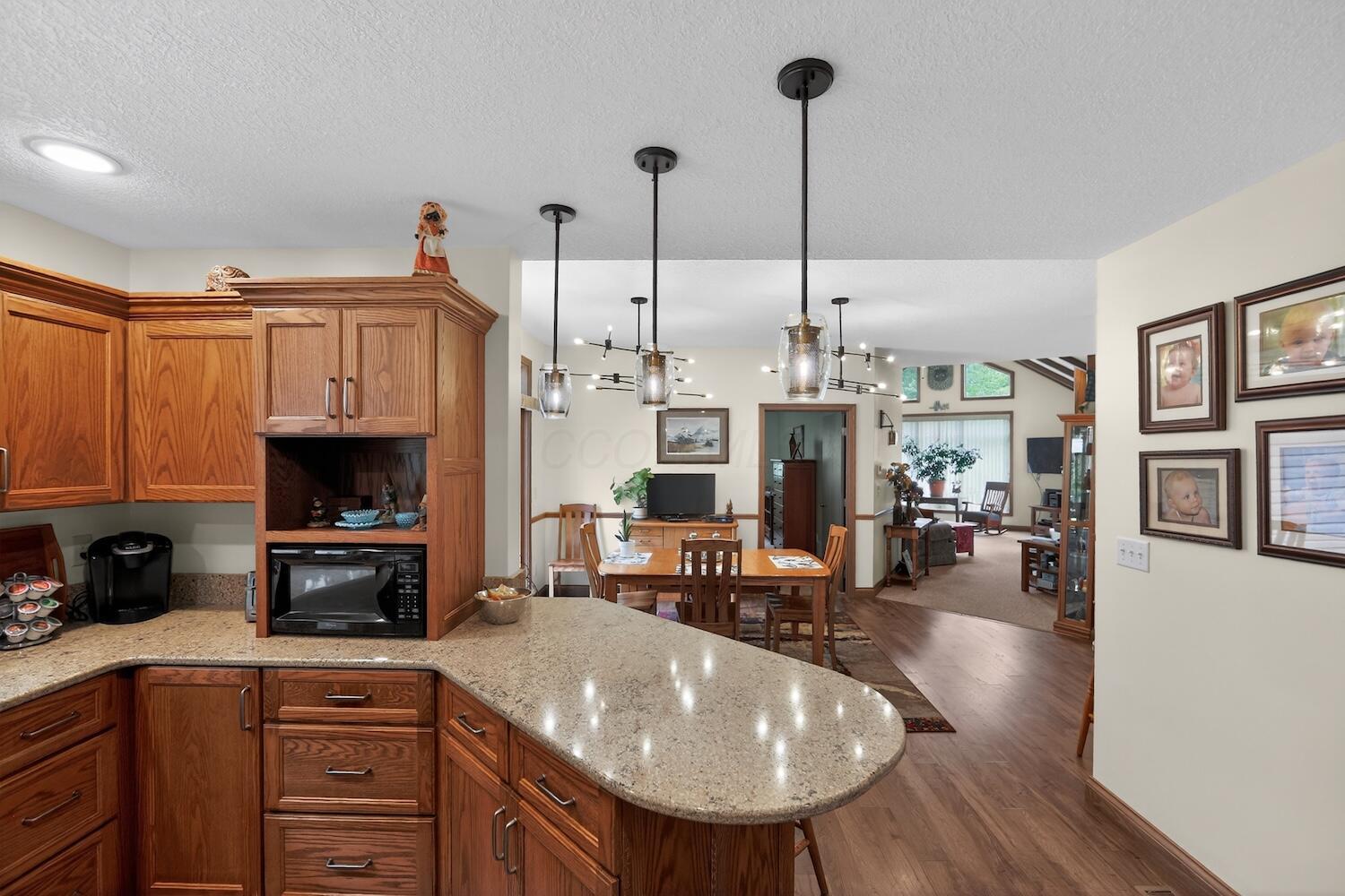 660 King Beach Drive Property Photo 15