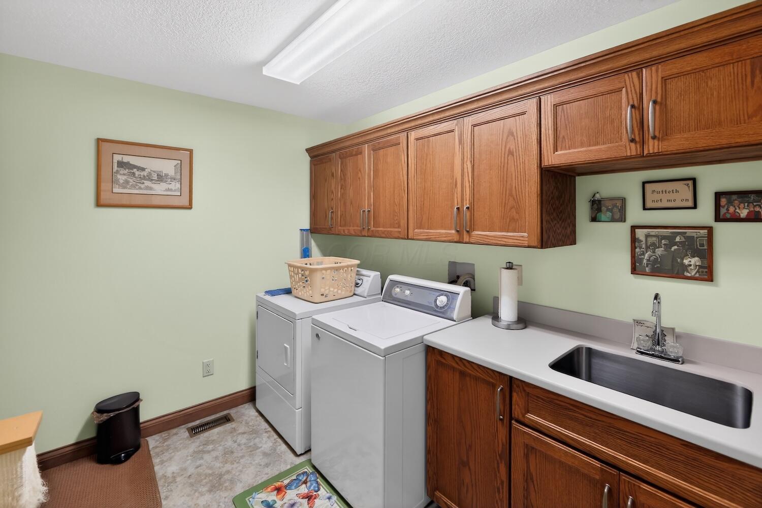 660 King Beach Drive Property Photo 17