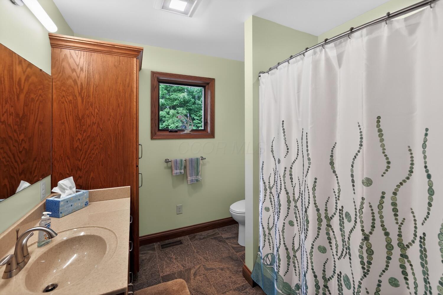 660 King Beach Drive Property Photo 29
