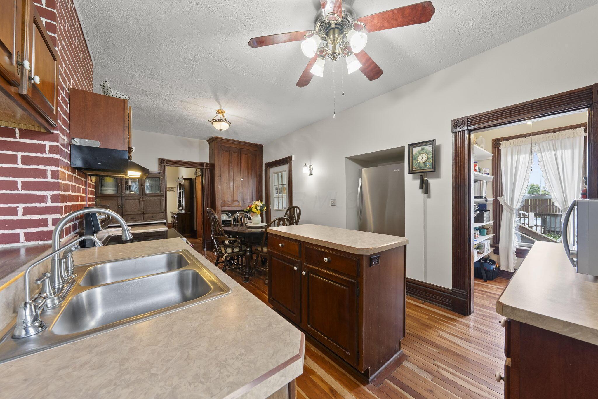 1263 Amity Road Property Photo 11