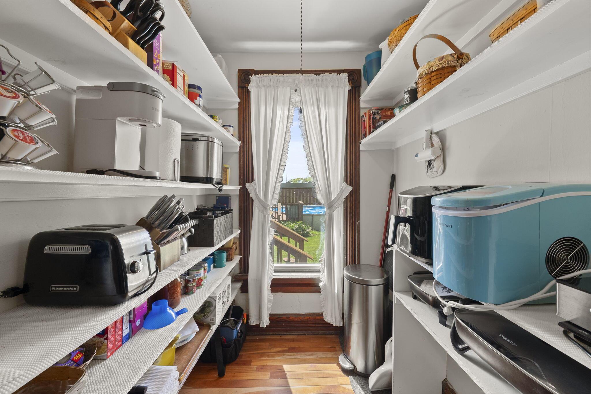 1263 Amity Road Property Photo 14
