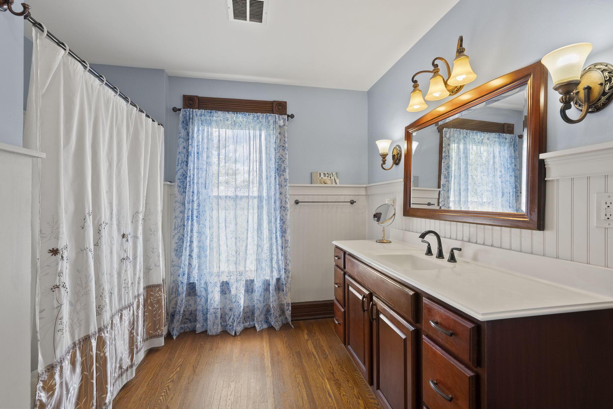 1263 Amity Road Property Photo 29