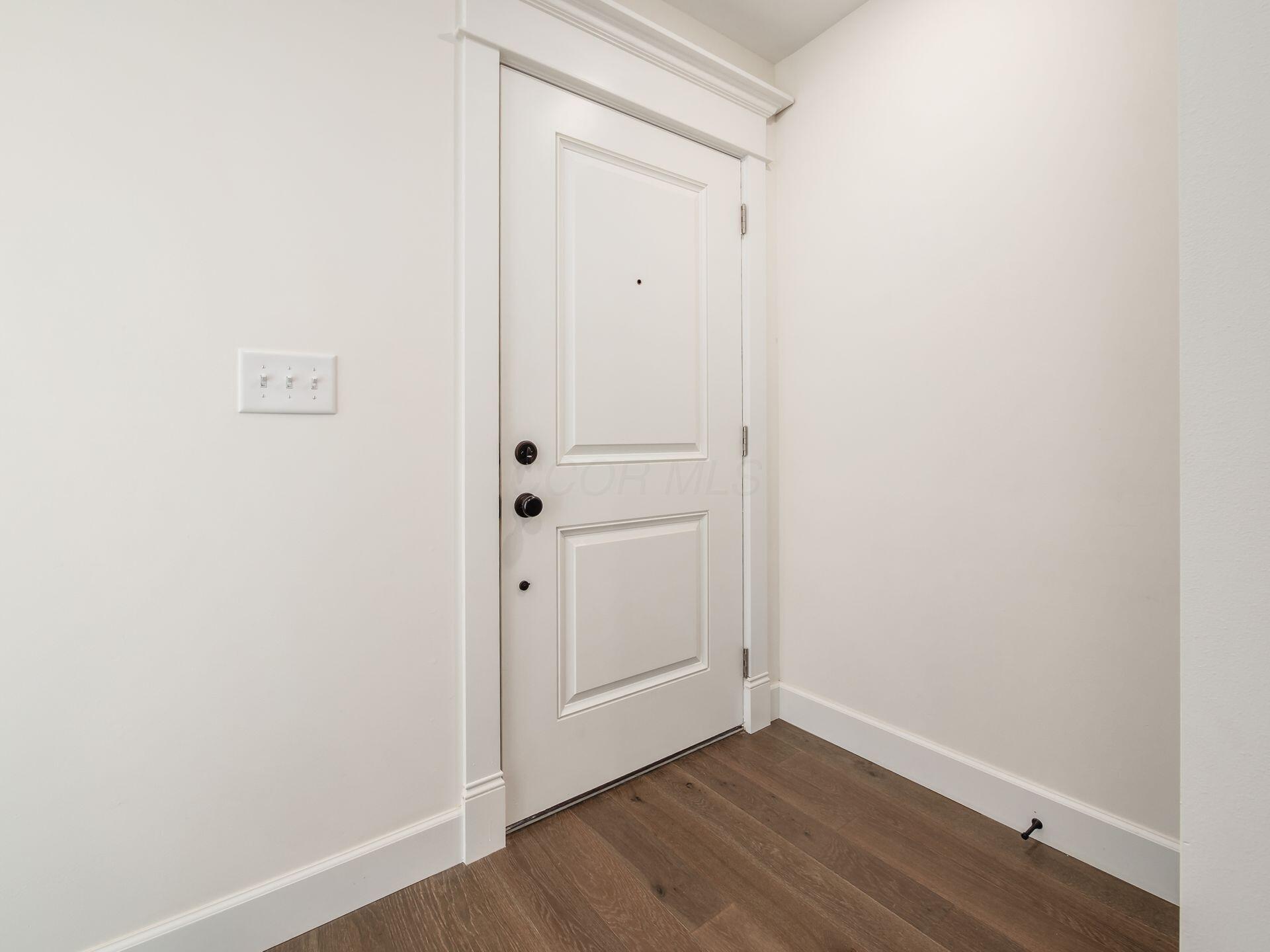 2015 W 5th Avenue, 107 Property Photo 4