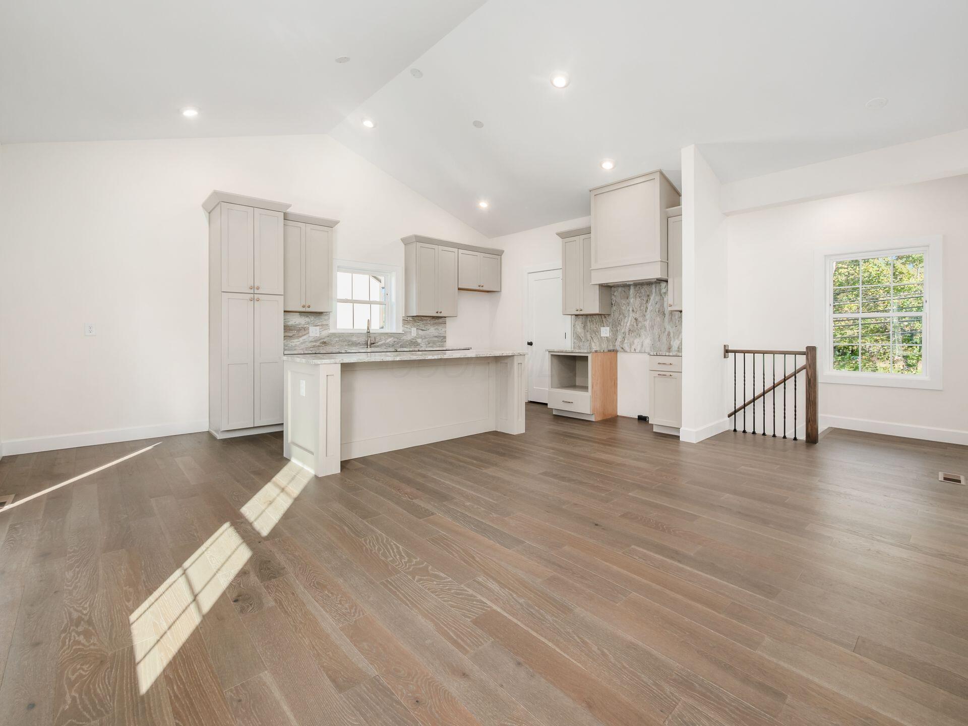 2015 W 5th Avenue, 107 Property Photo 11