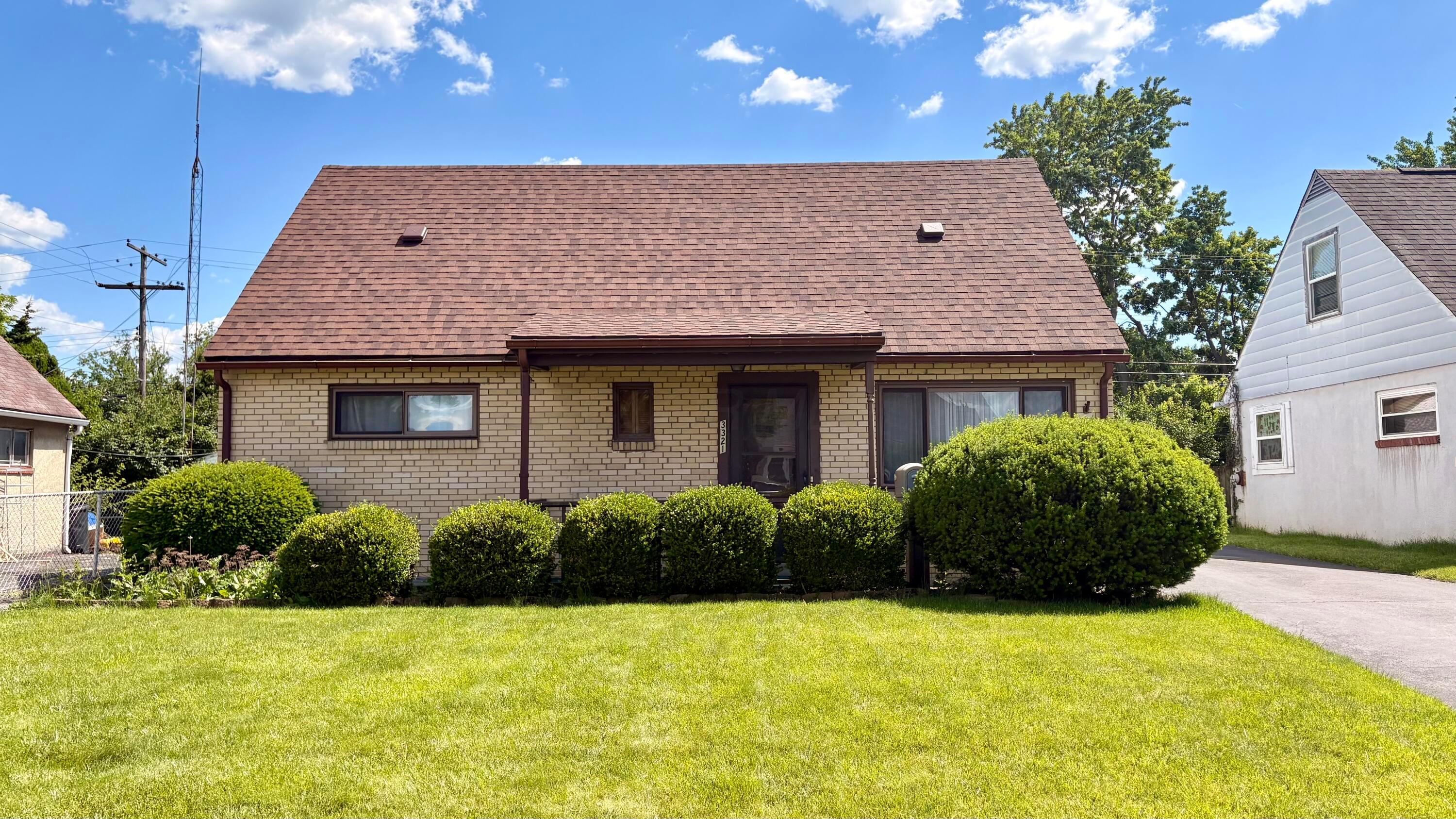 3321 Eakin Road Property Photo 1