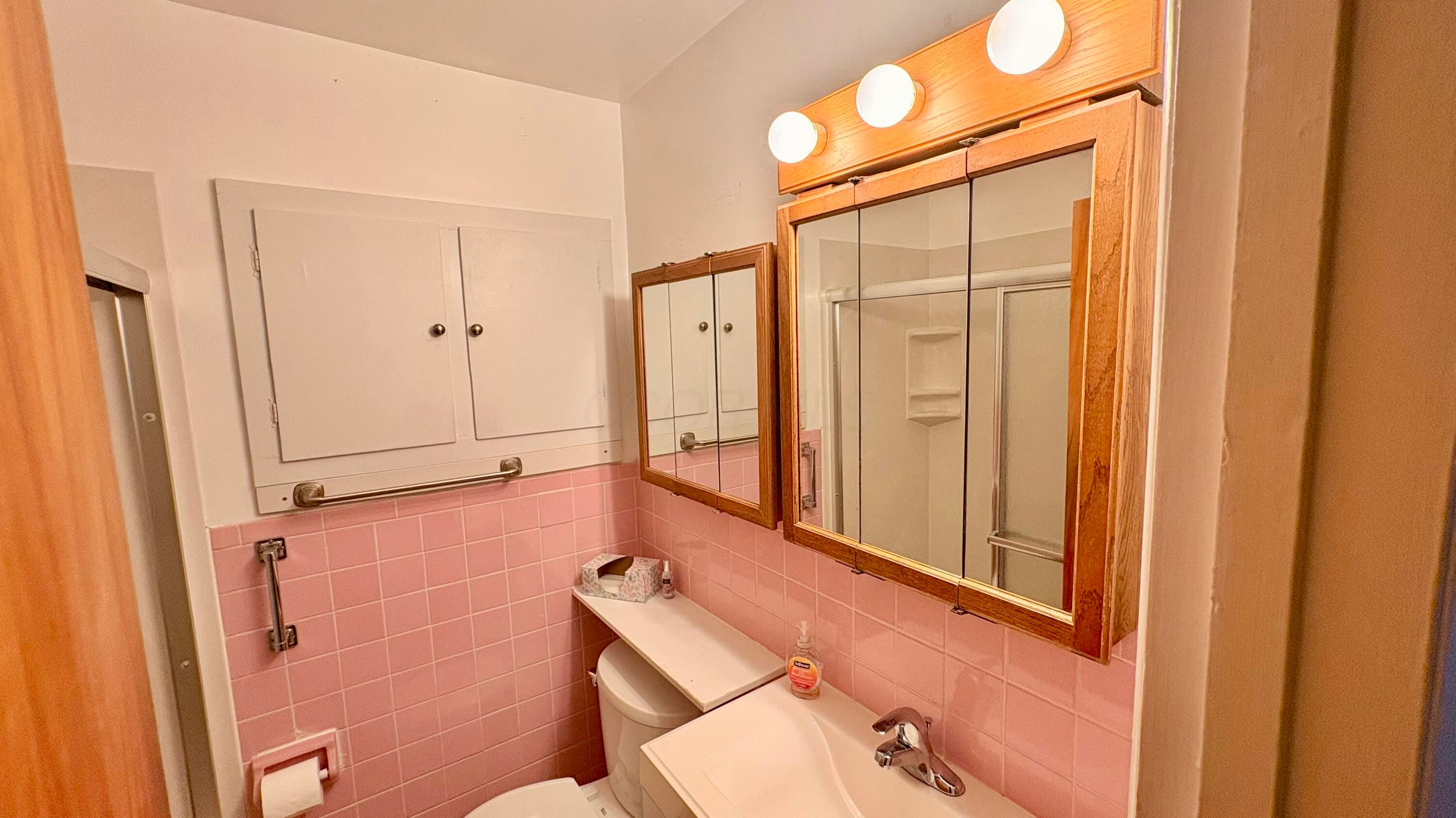 3321 Eakin Road Property Photo 8