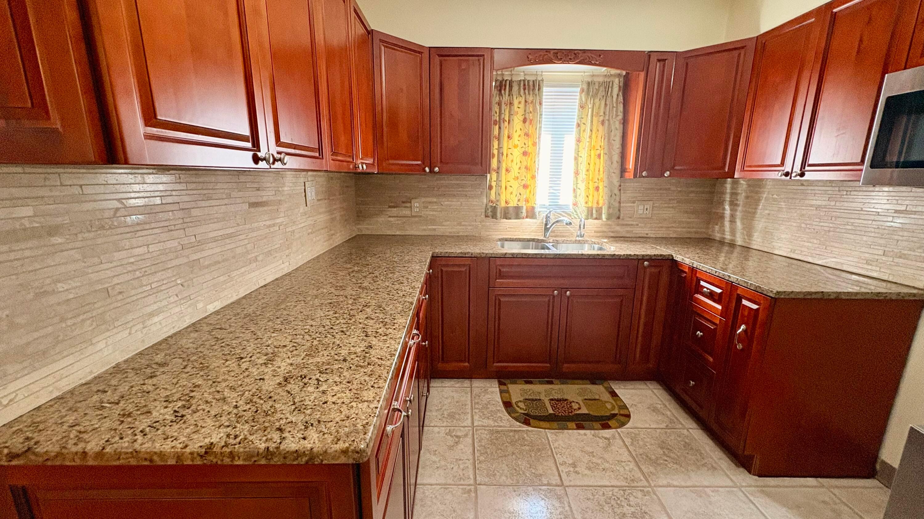 3321 Eakin Road Property Photo 10