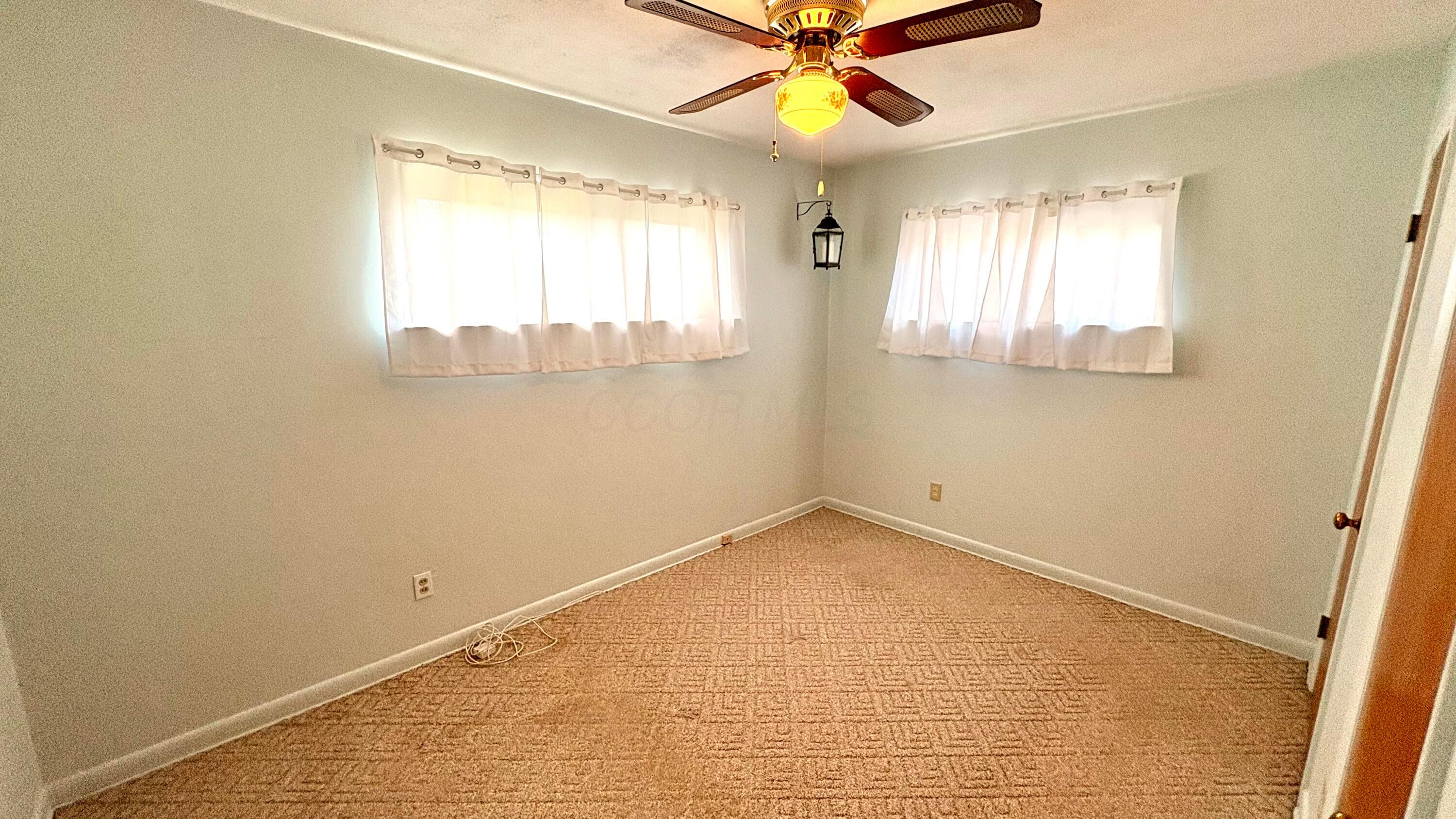 3321 Eakin Road Property Photo 11