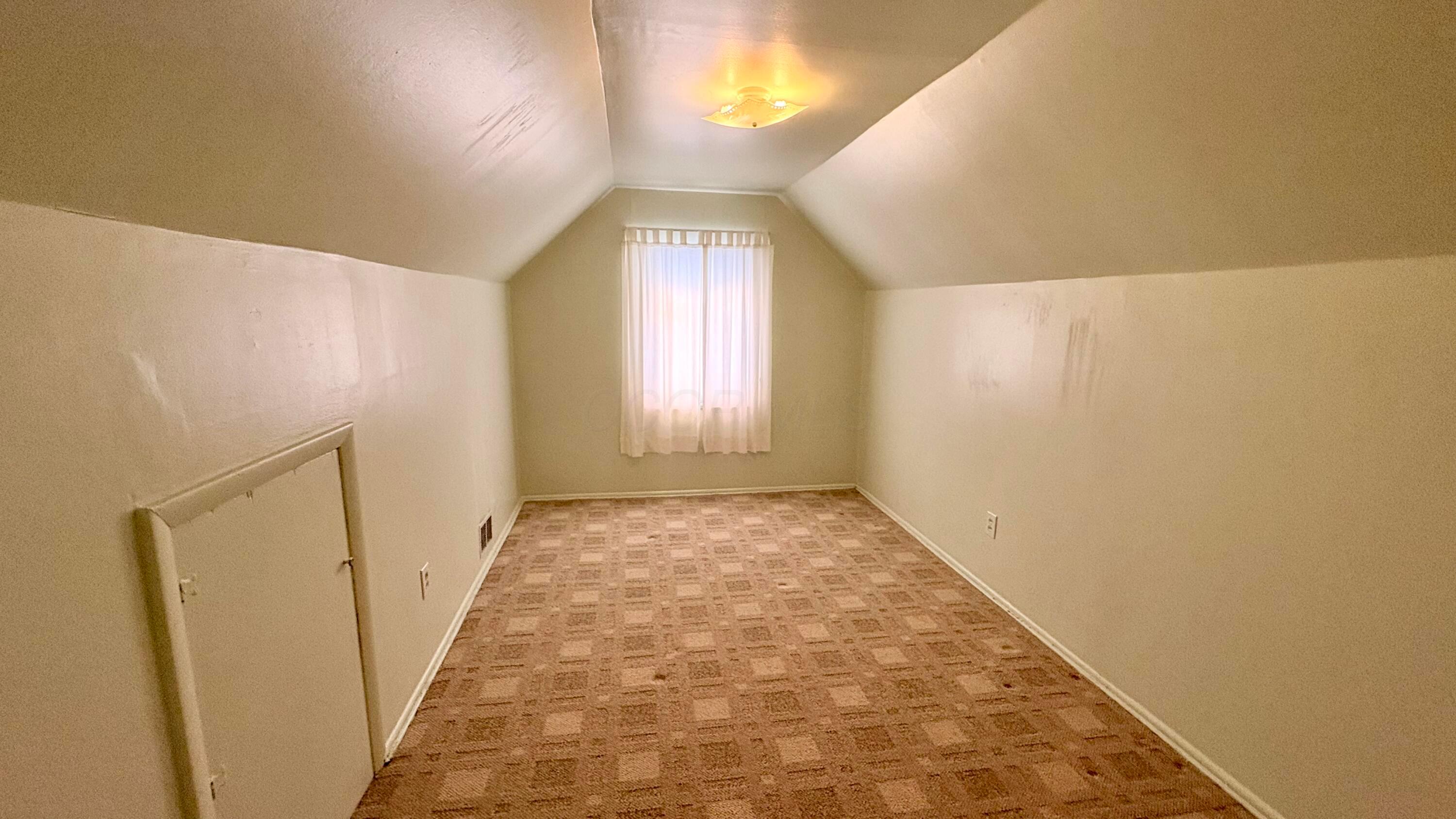 3321 Eakin Road Property Photo 12