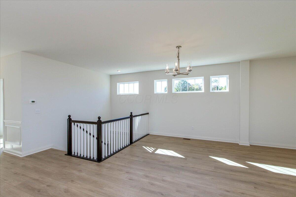 981 Bracknell Way Property Photo 10