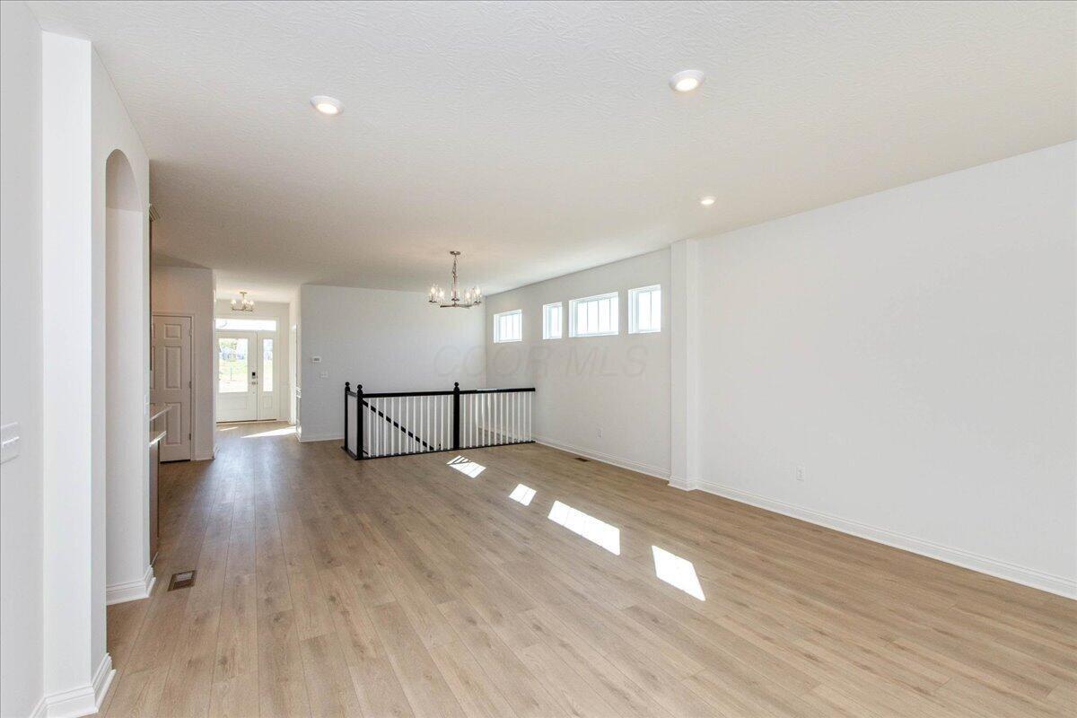 981 Bracknell Way Property Photo 16