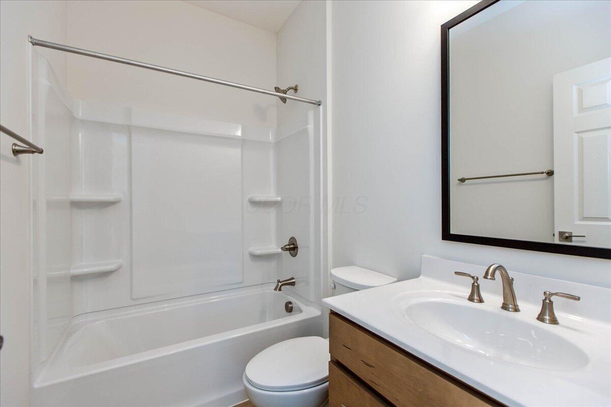 981 Bracknell Way Property Photo 31