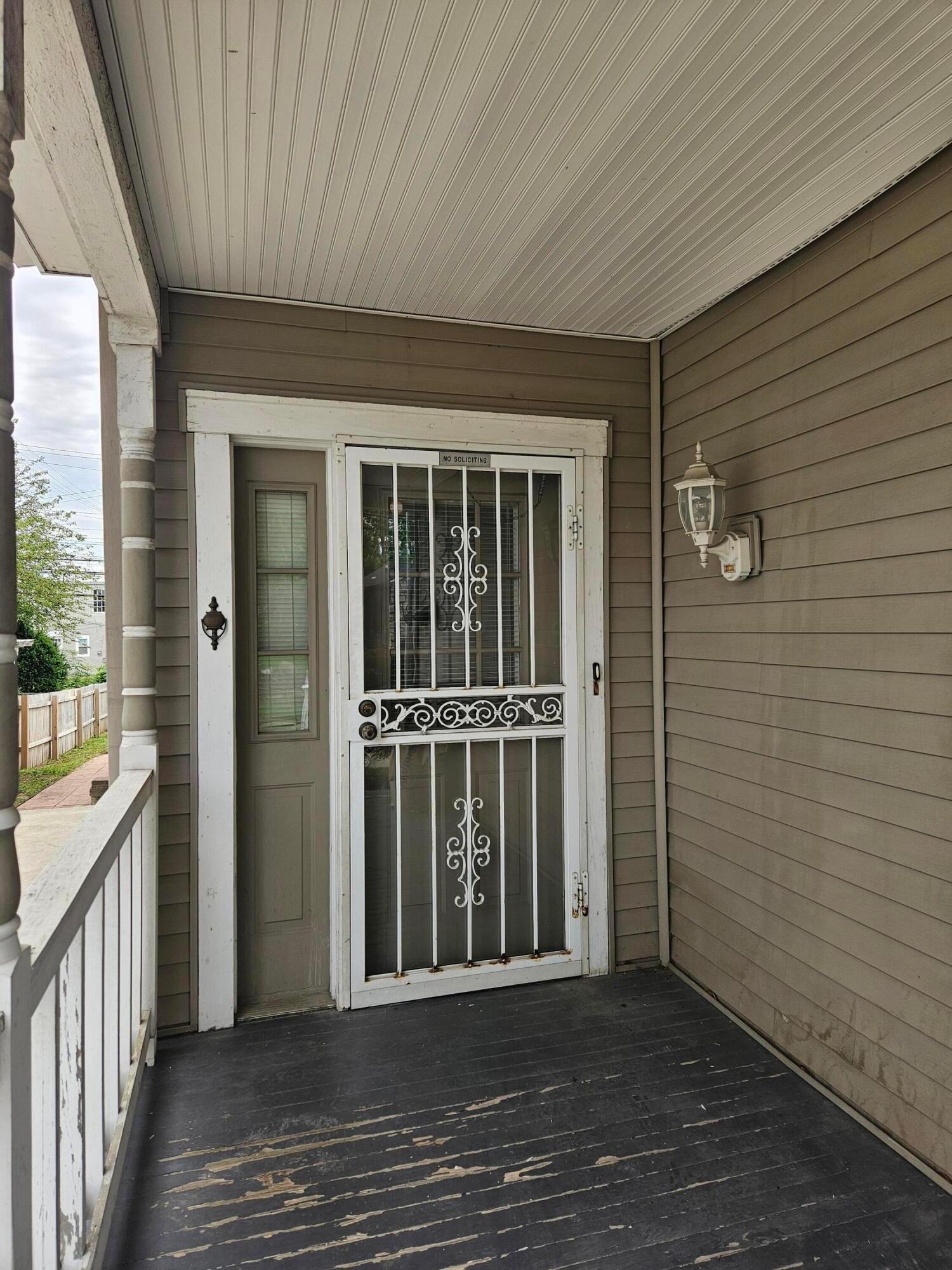 795 Campbell Avenue Property Photo 2