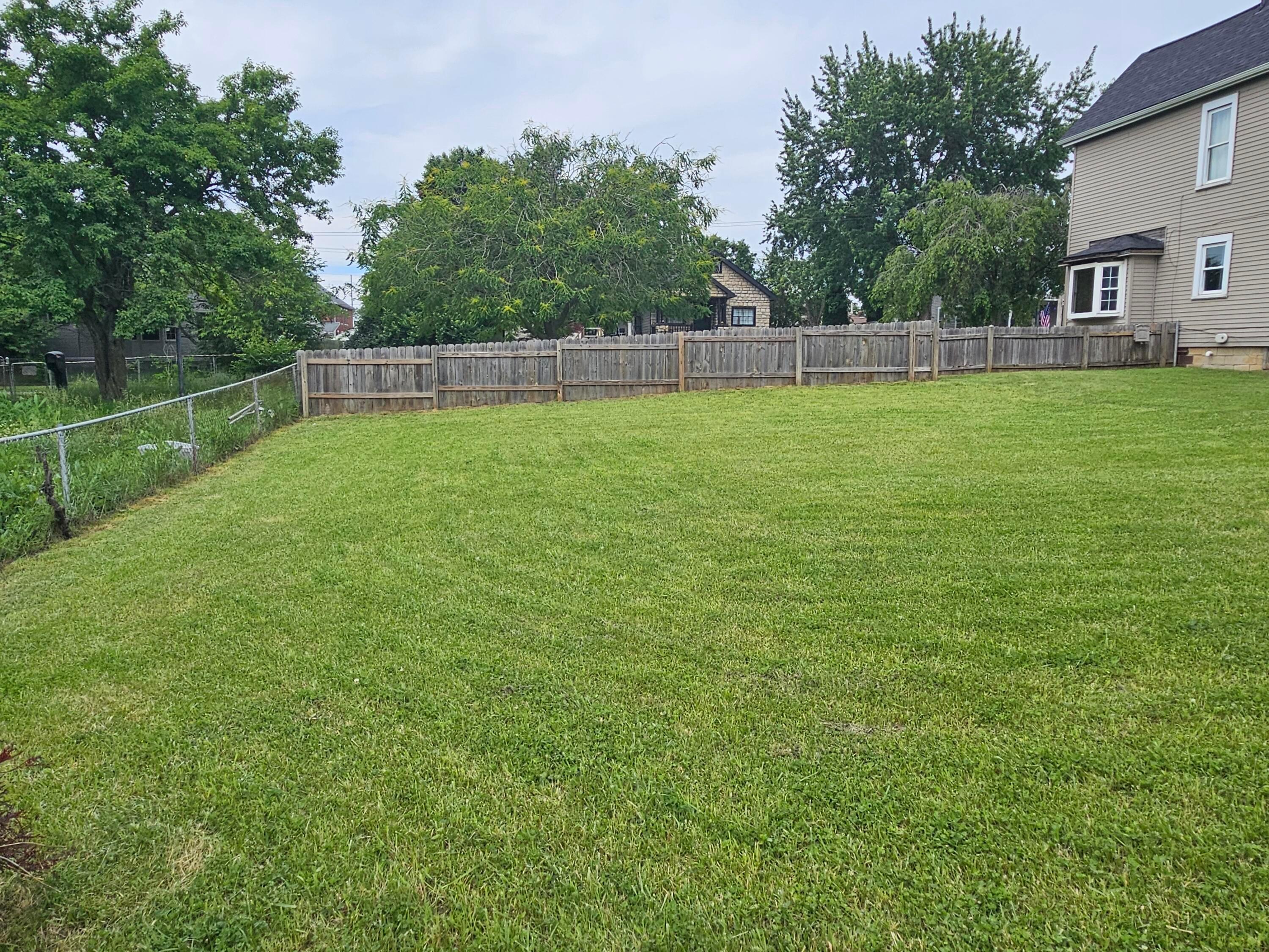 795 Campbell Avenue Property Photo 5