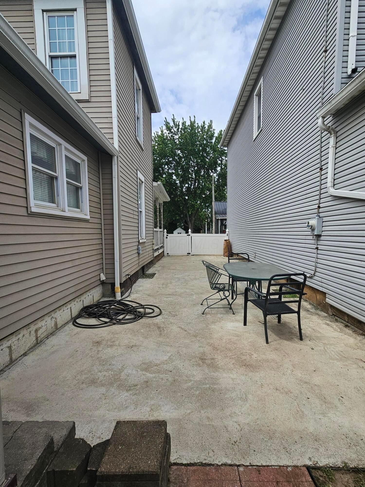795 Campbell Avenue Property Photo 18