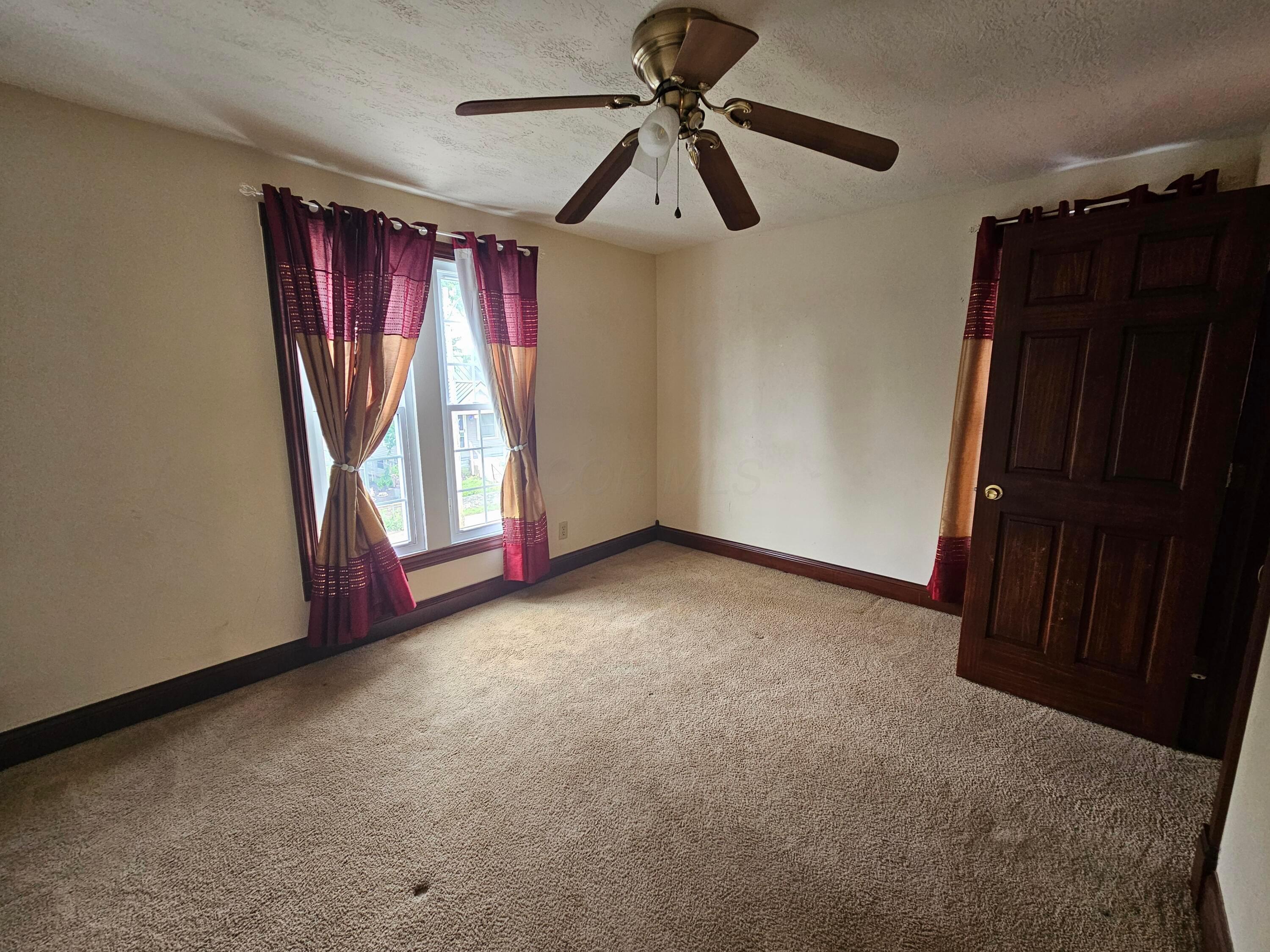 795 Campbell Avenue Property Photo 28