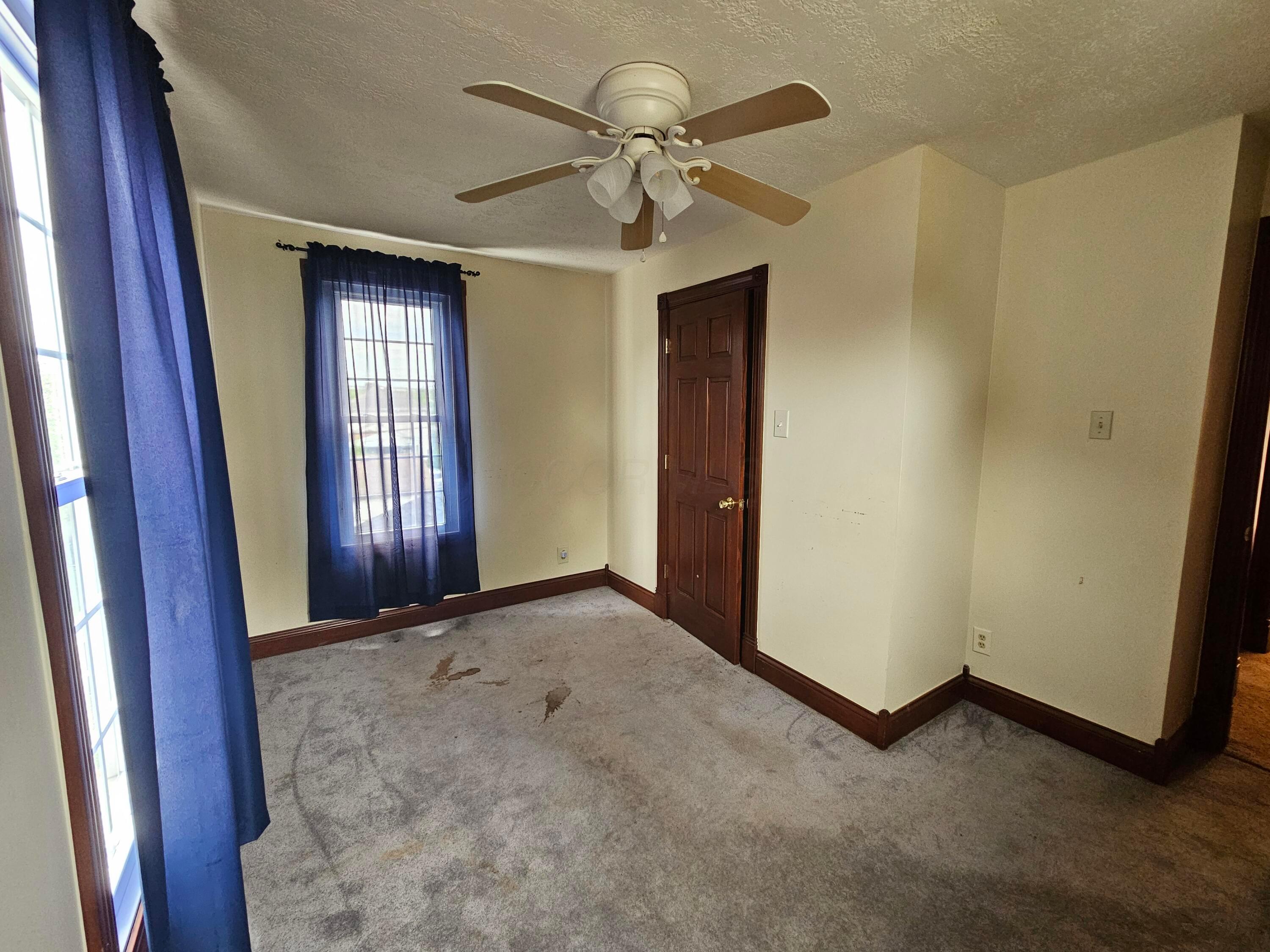 795 Campbell Avenue Property Photo 32