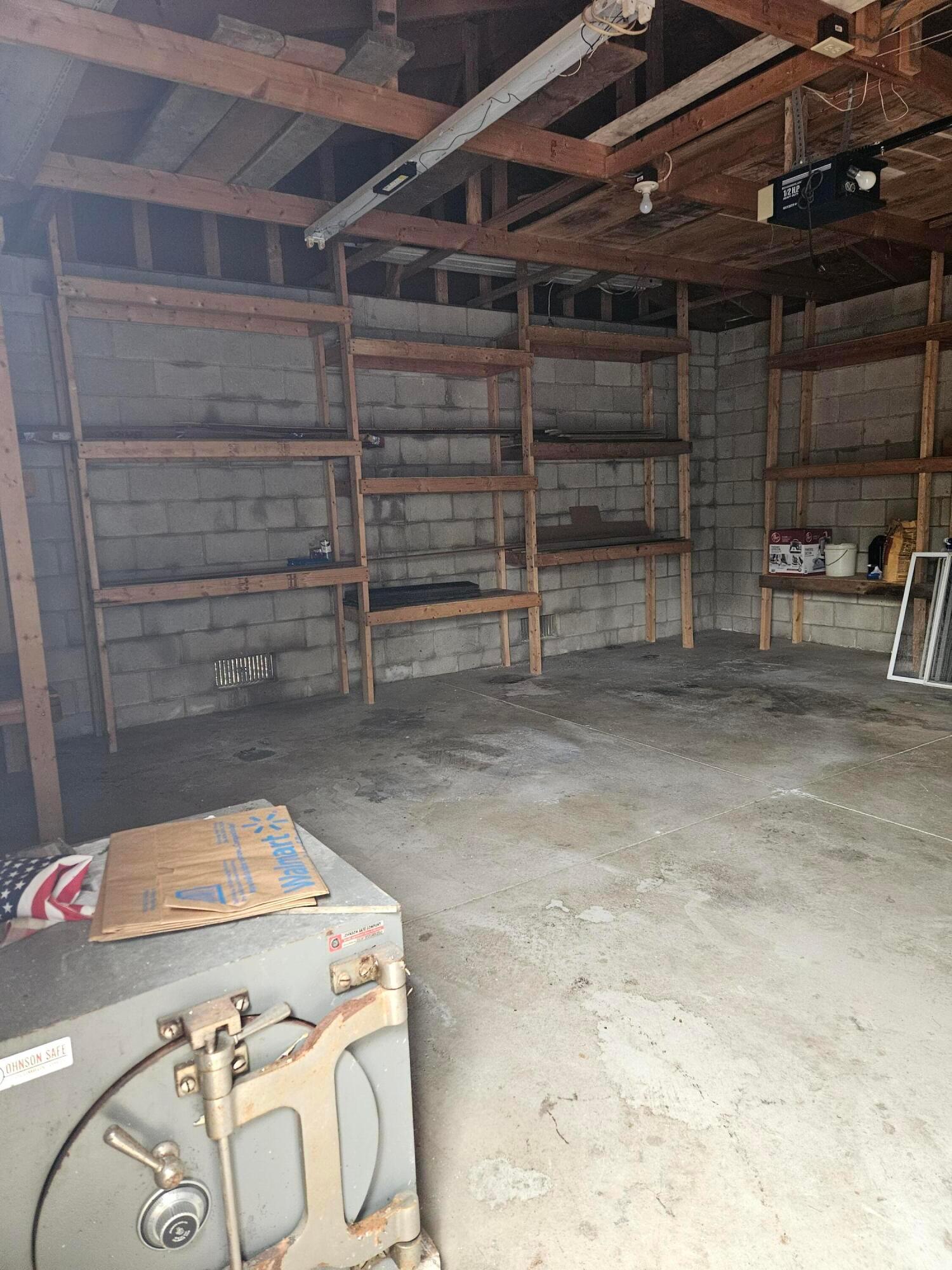 795 Campbell Avenue Property Photo 44