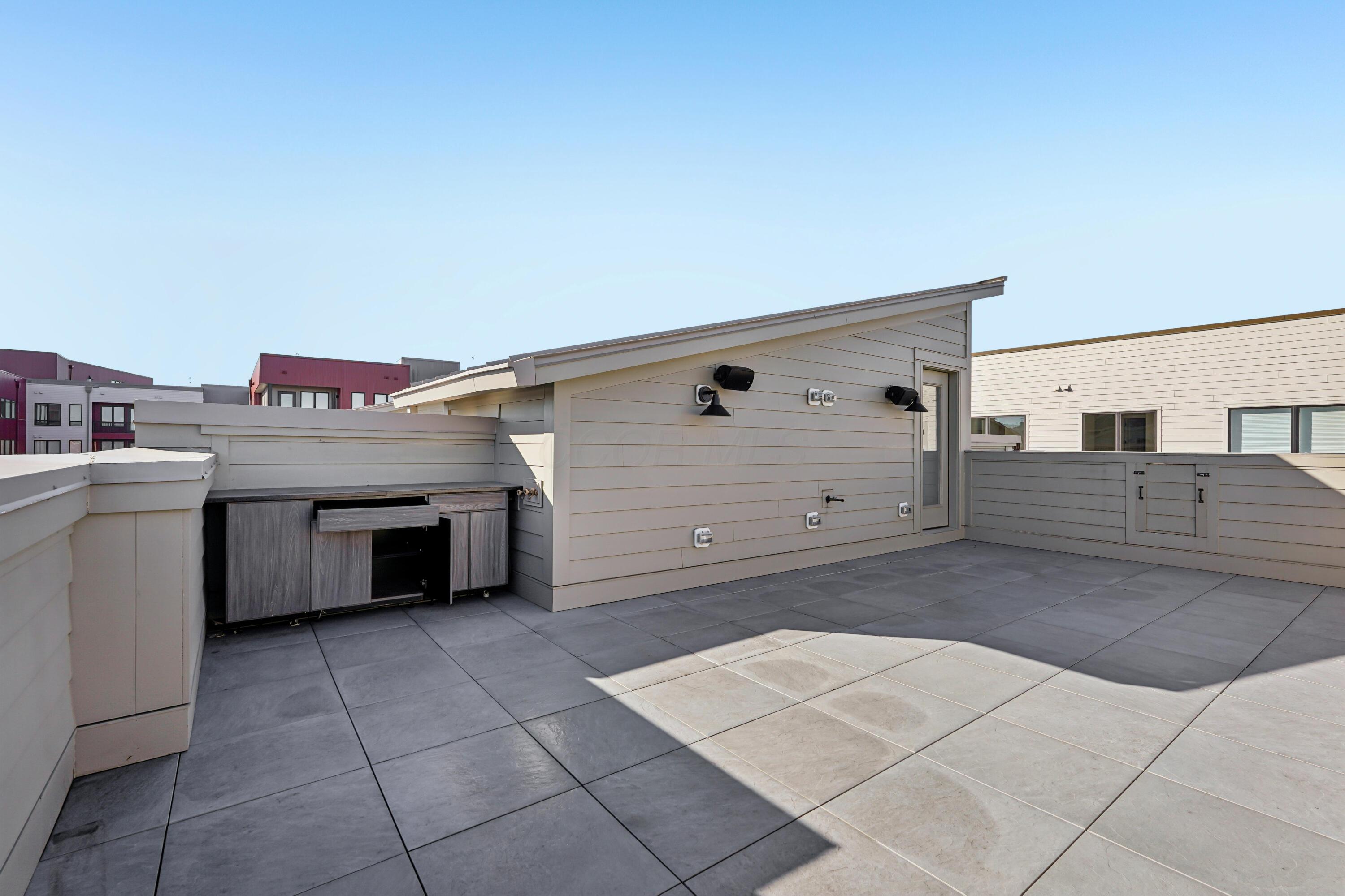 280 Dickenson Street Property Photo 7