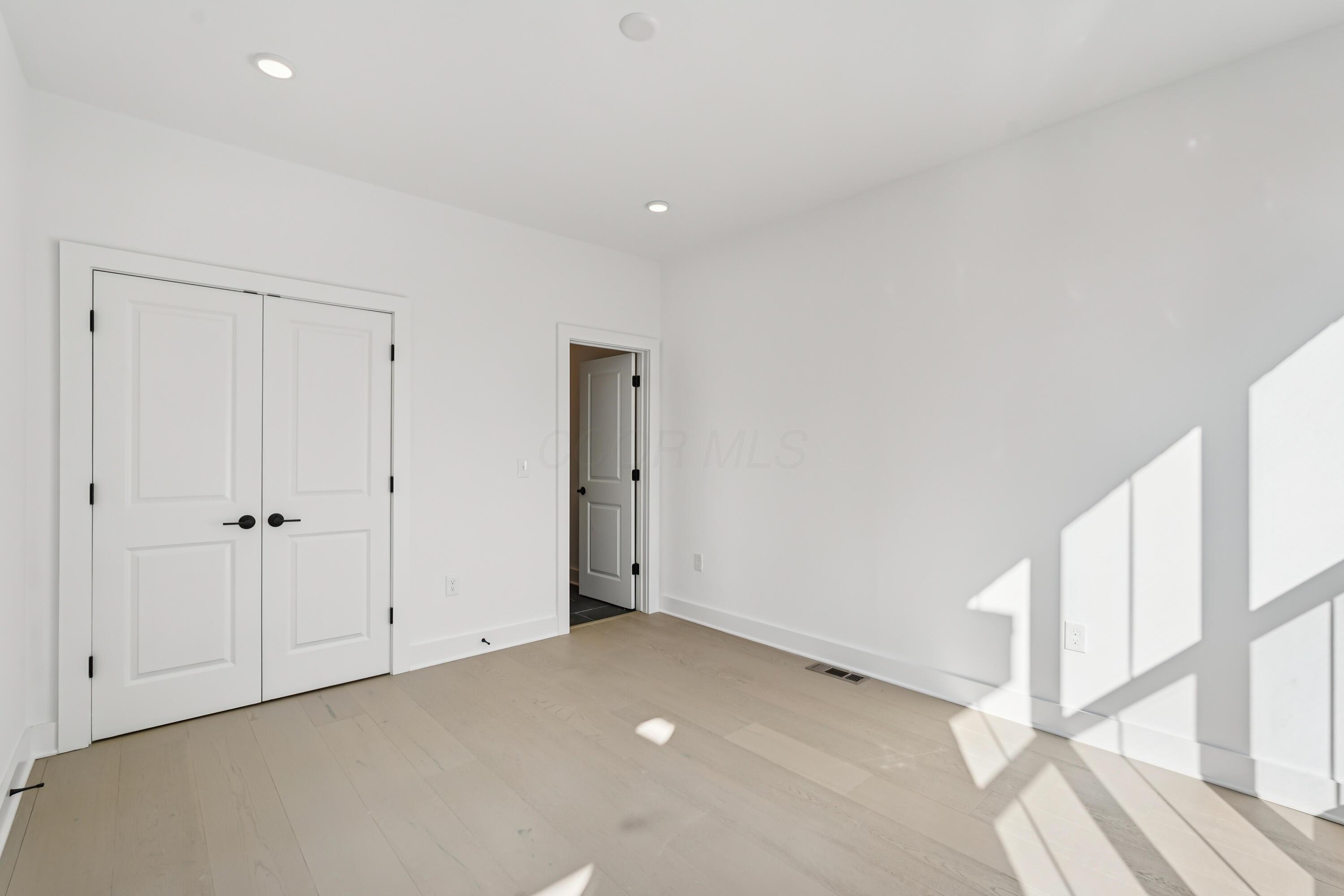 280 Dickenson Street Property Photo 37