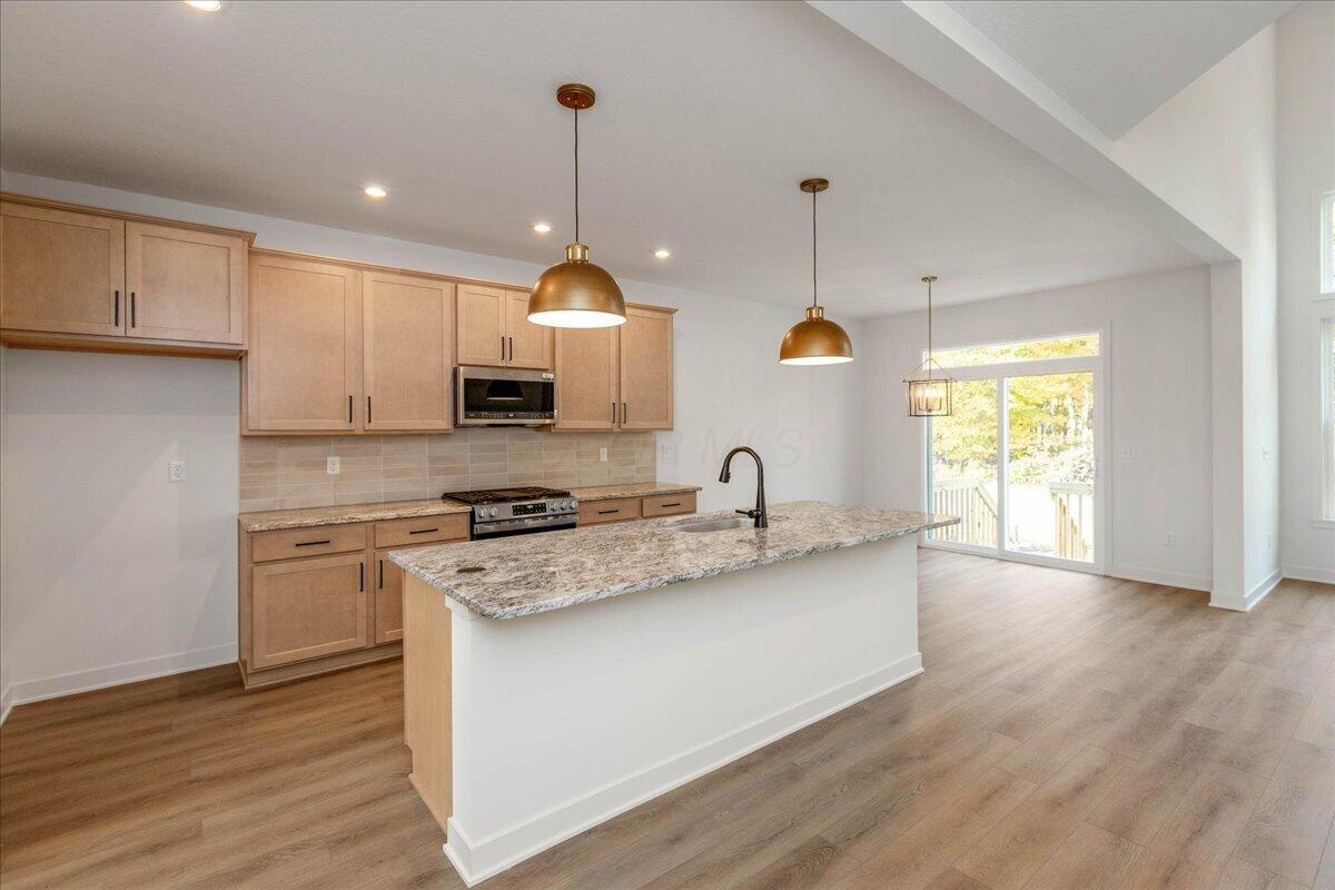 1209 Skipton Loop Property Photo 7
