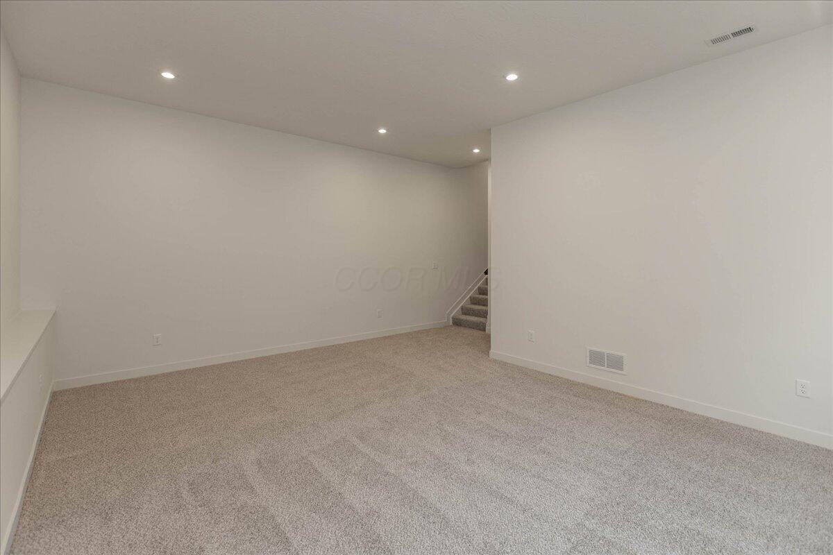 1209 Skipton Loop Property Photo 20