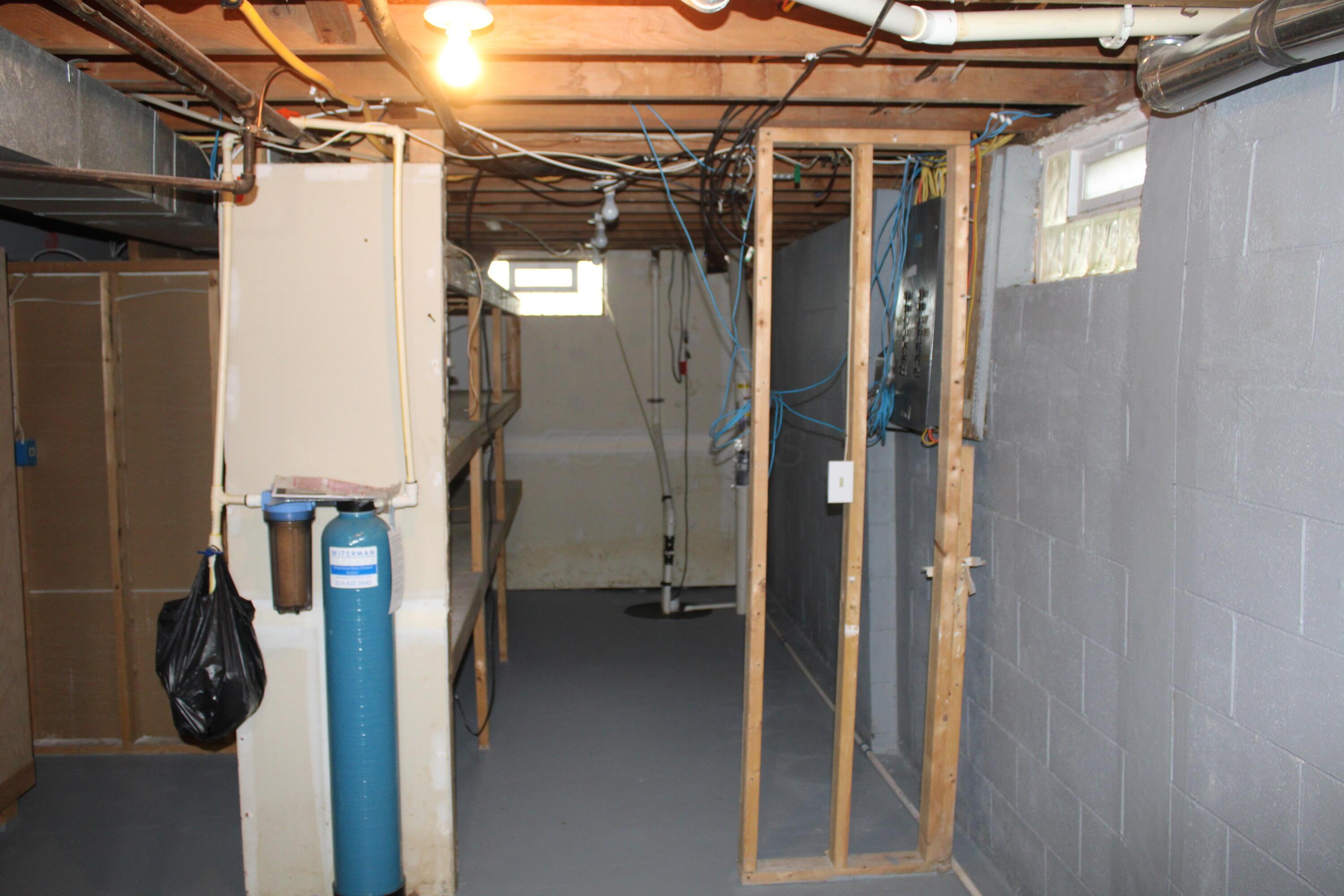 1013 Clubview Boulevard S Property Photo 29