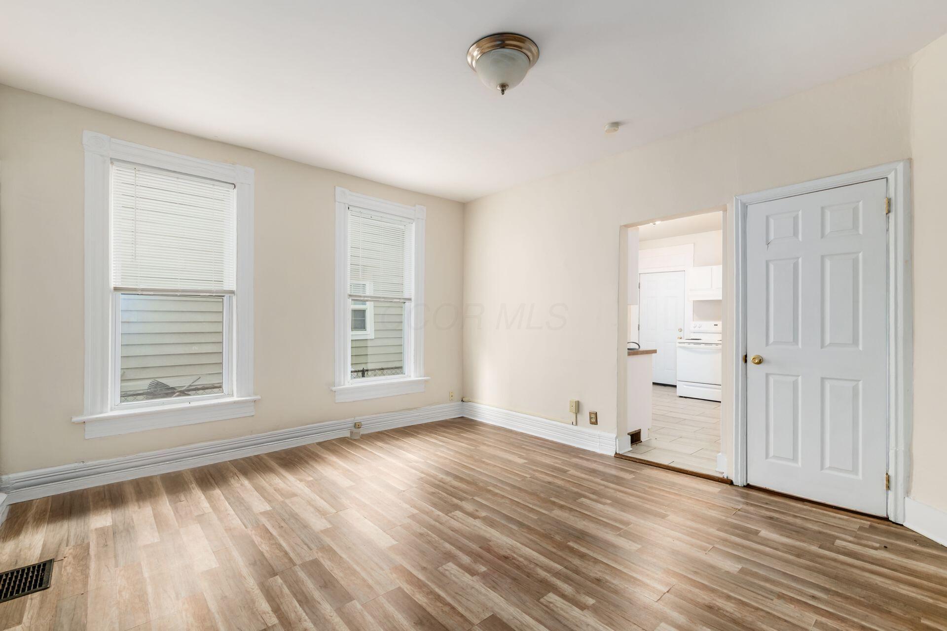 72-74 E 6th Avenue Property Photo 12