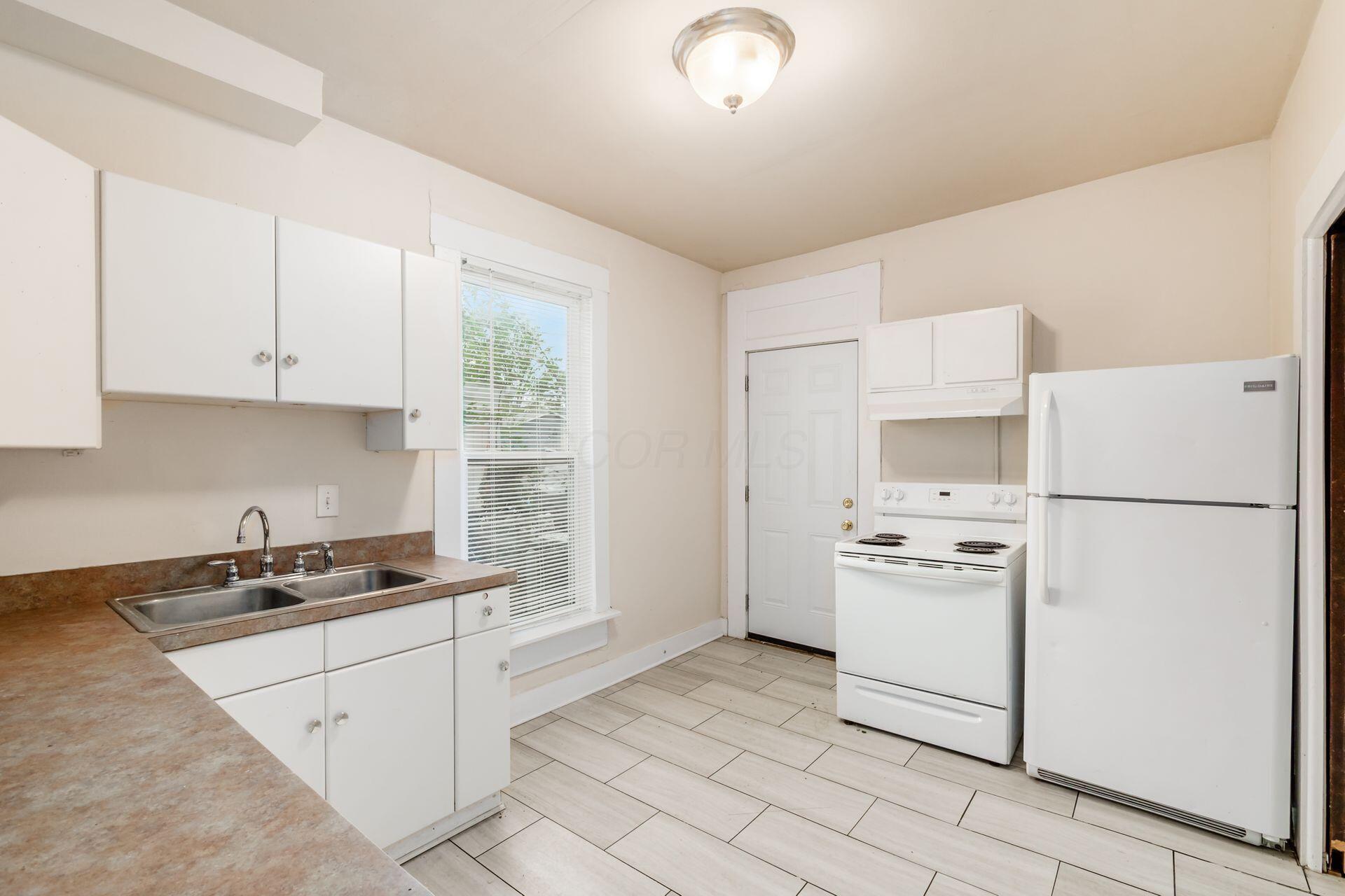 72-74 E 6th Avenue Property Photo 18