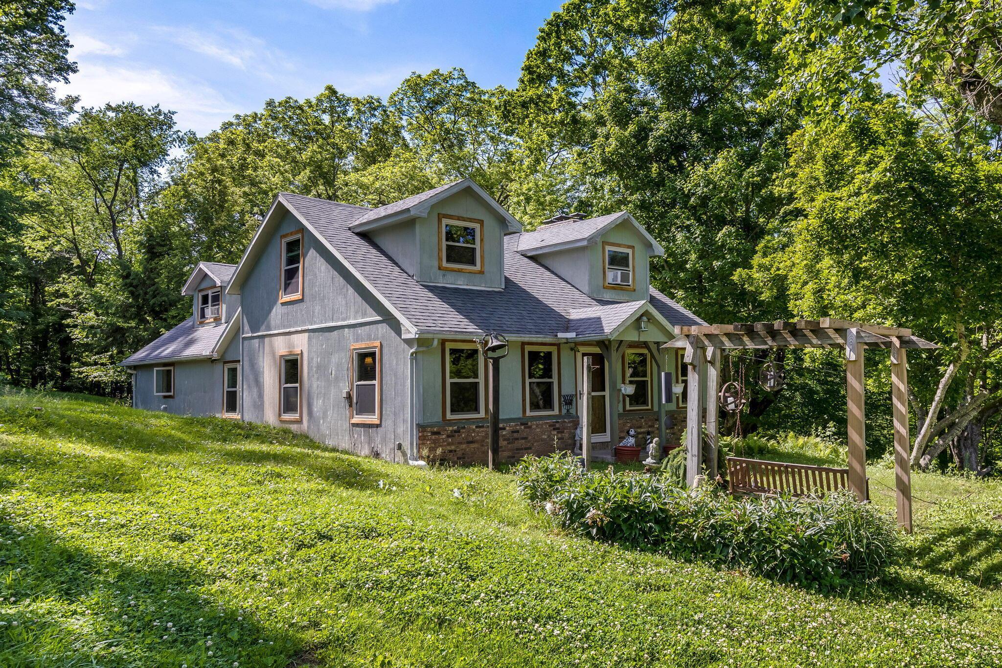 7929 State Route 664 N Property Photo 3