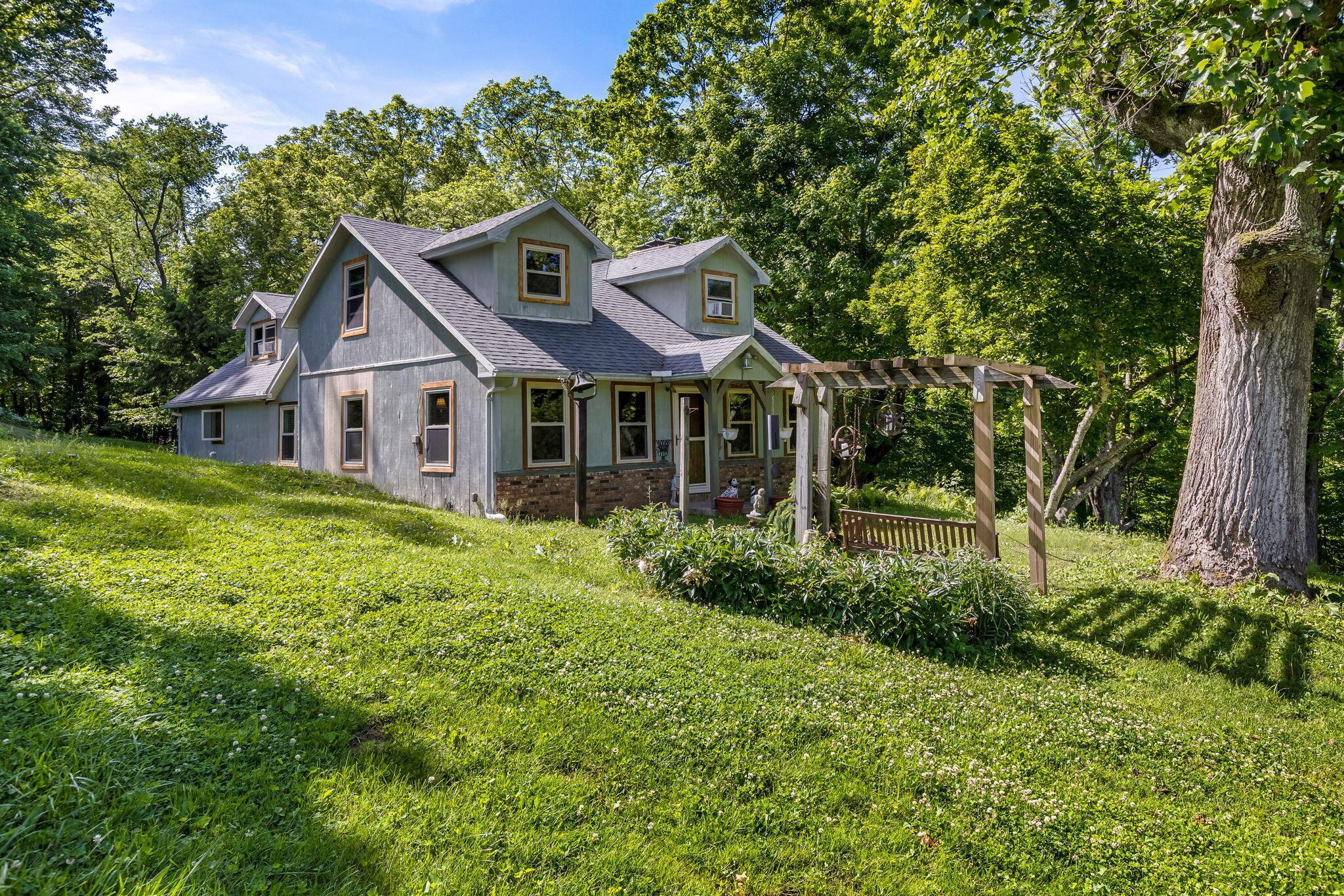 7929 State Route 664 N Property Photo 9