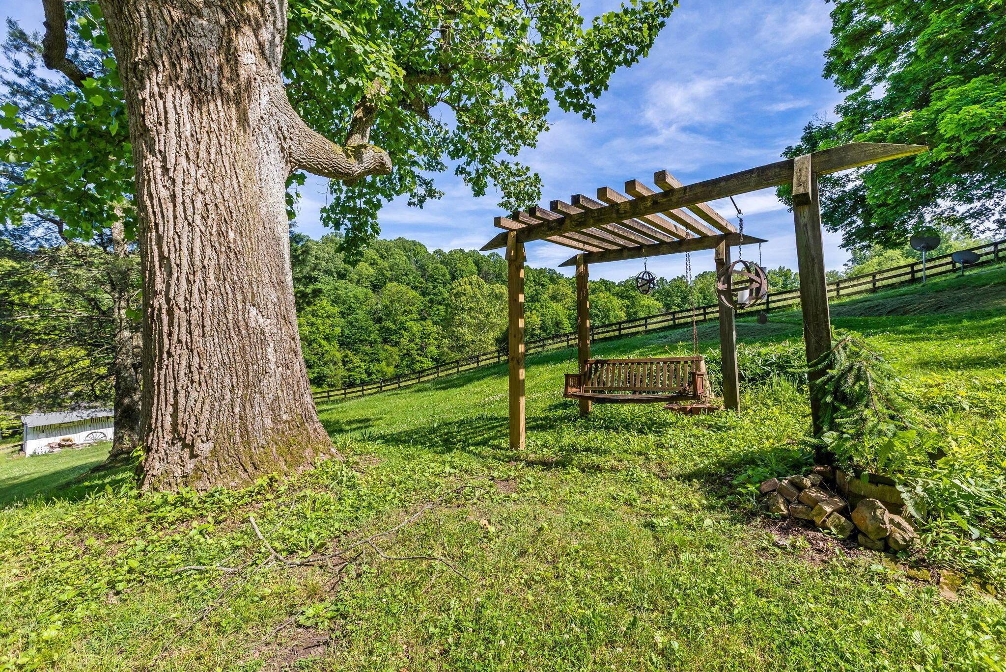 7929 State Route 664 N Property Photo 20