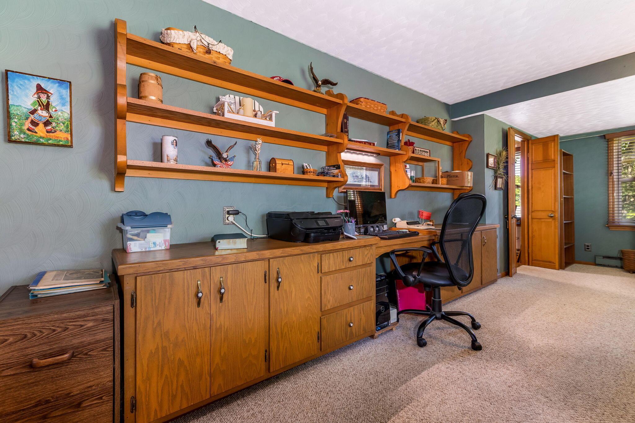 7929 State Route 664 N Property Photo 44